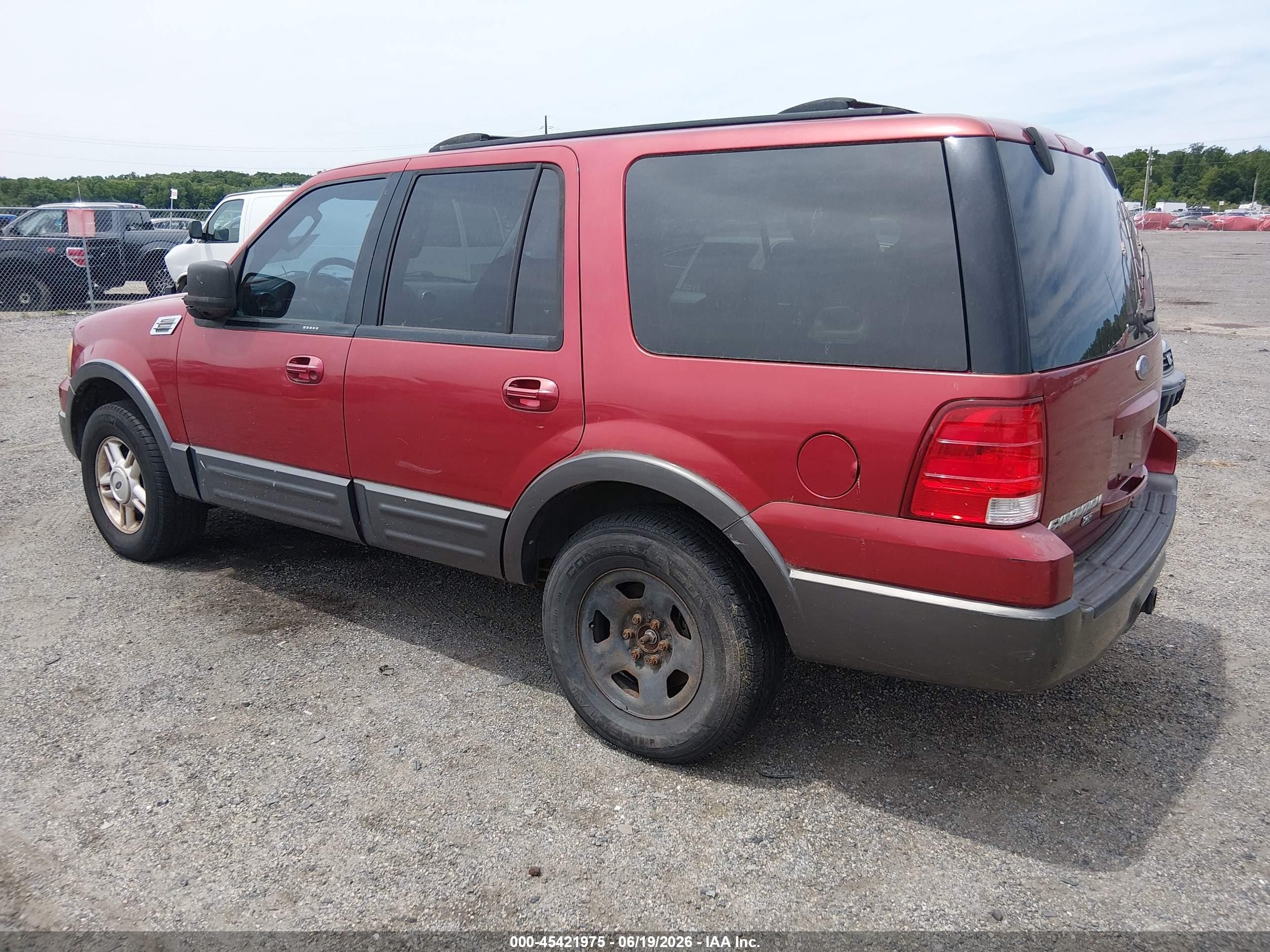 2004 Ford Expedition Nbx/xlt Red vin: 1FMPU16L94LA75743