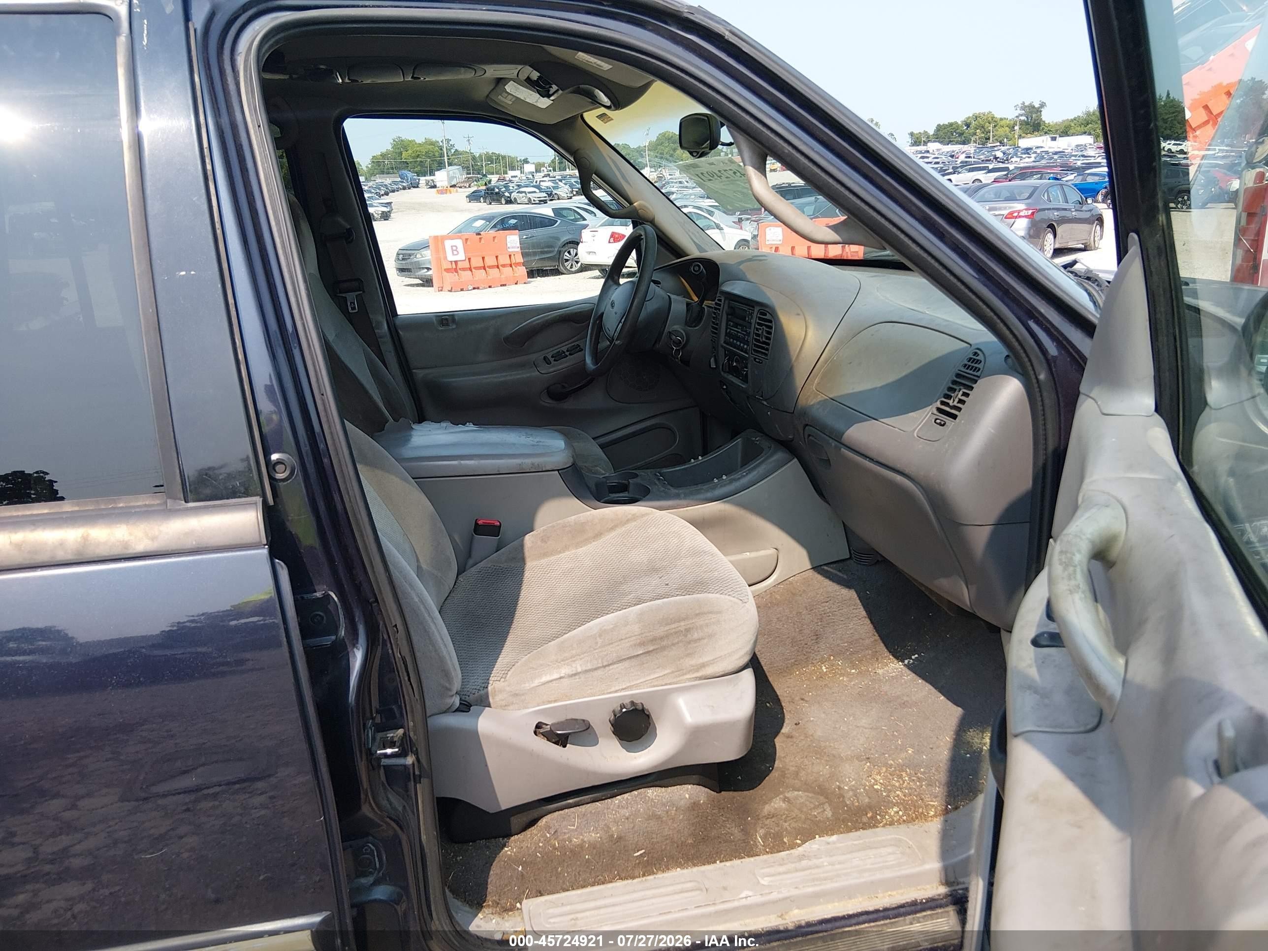 2000 Ford Expedition Xlt Blue vin: 1FMPU16L9YLC21614