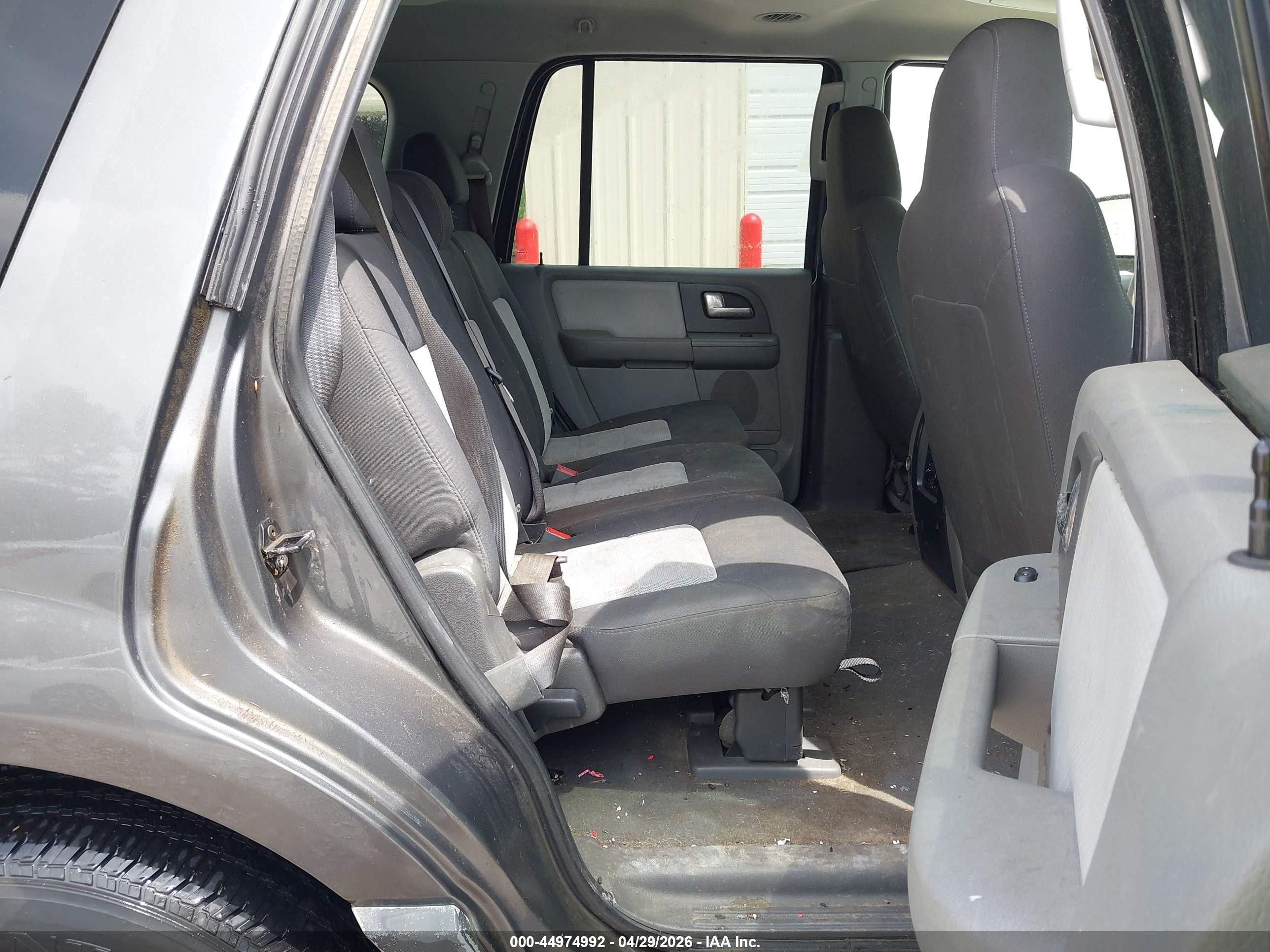 2004 Ford Expedition Nbx/xlt Black vin: 1FMPU16LX4LA37003