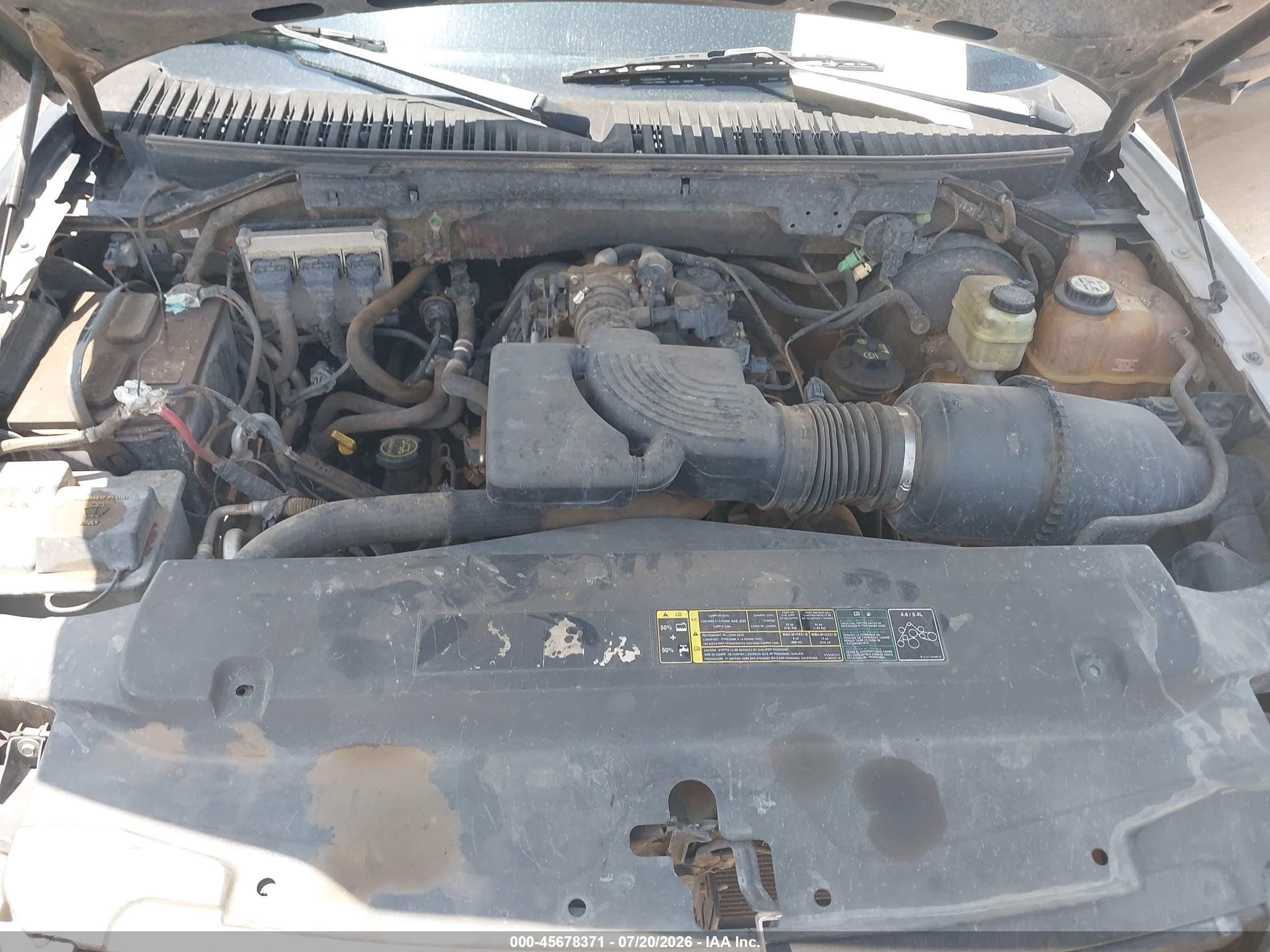 2004 Ford Expedition Xlt Черный vin: 1FMPU16W04LA80582