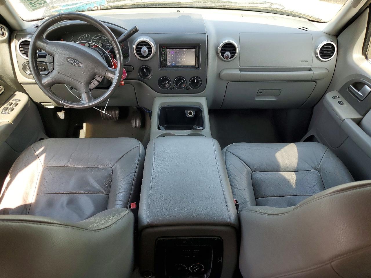 2004 Ford Expedition Xlt Black vin: 1FMPU16W64LA11816