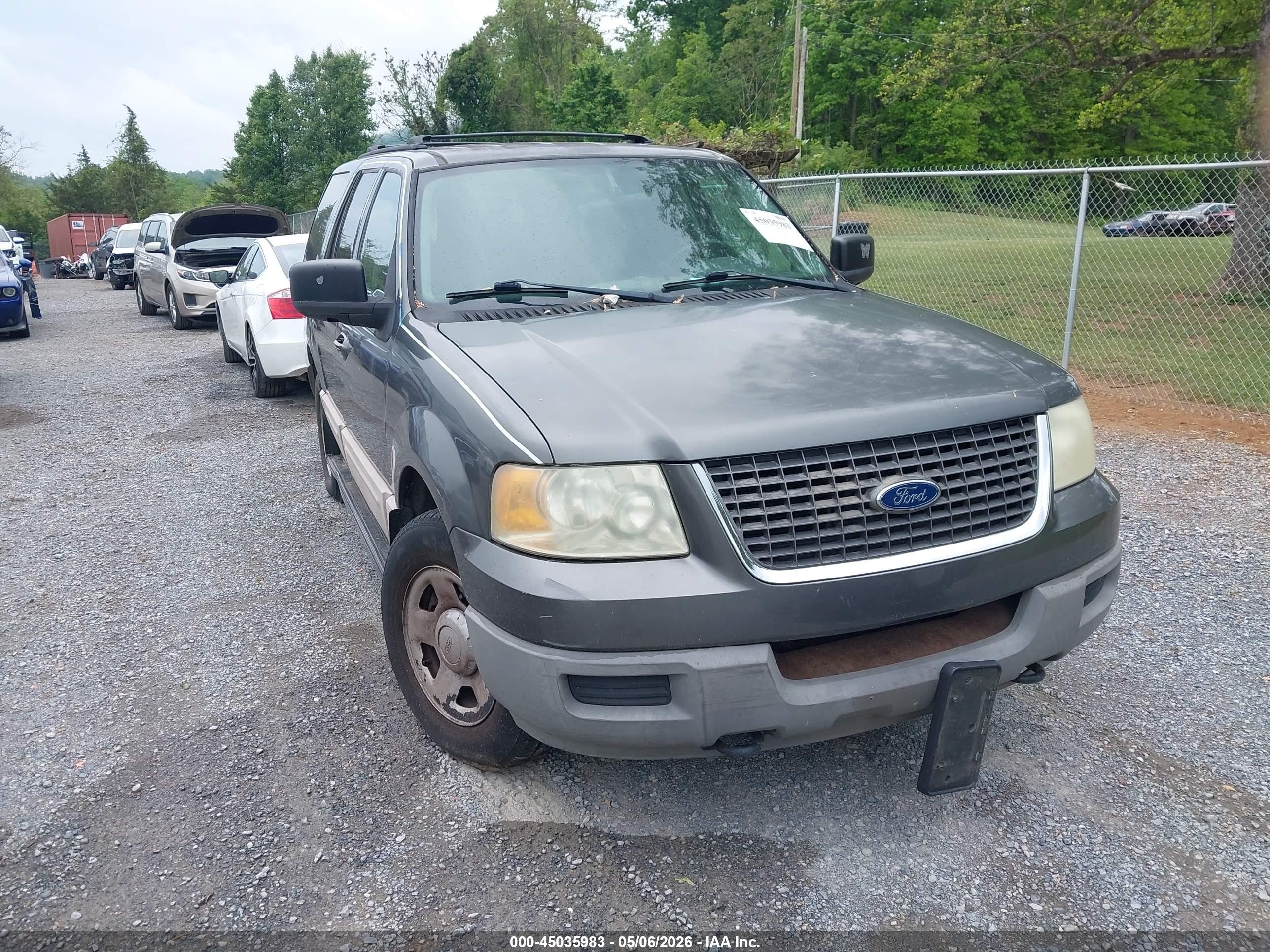 2003 Ford Expedition Xlt Black vin: 1FMPU16W83LC22885