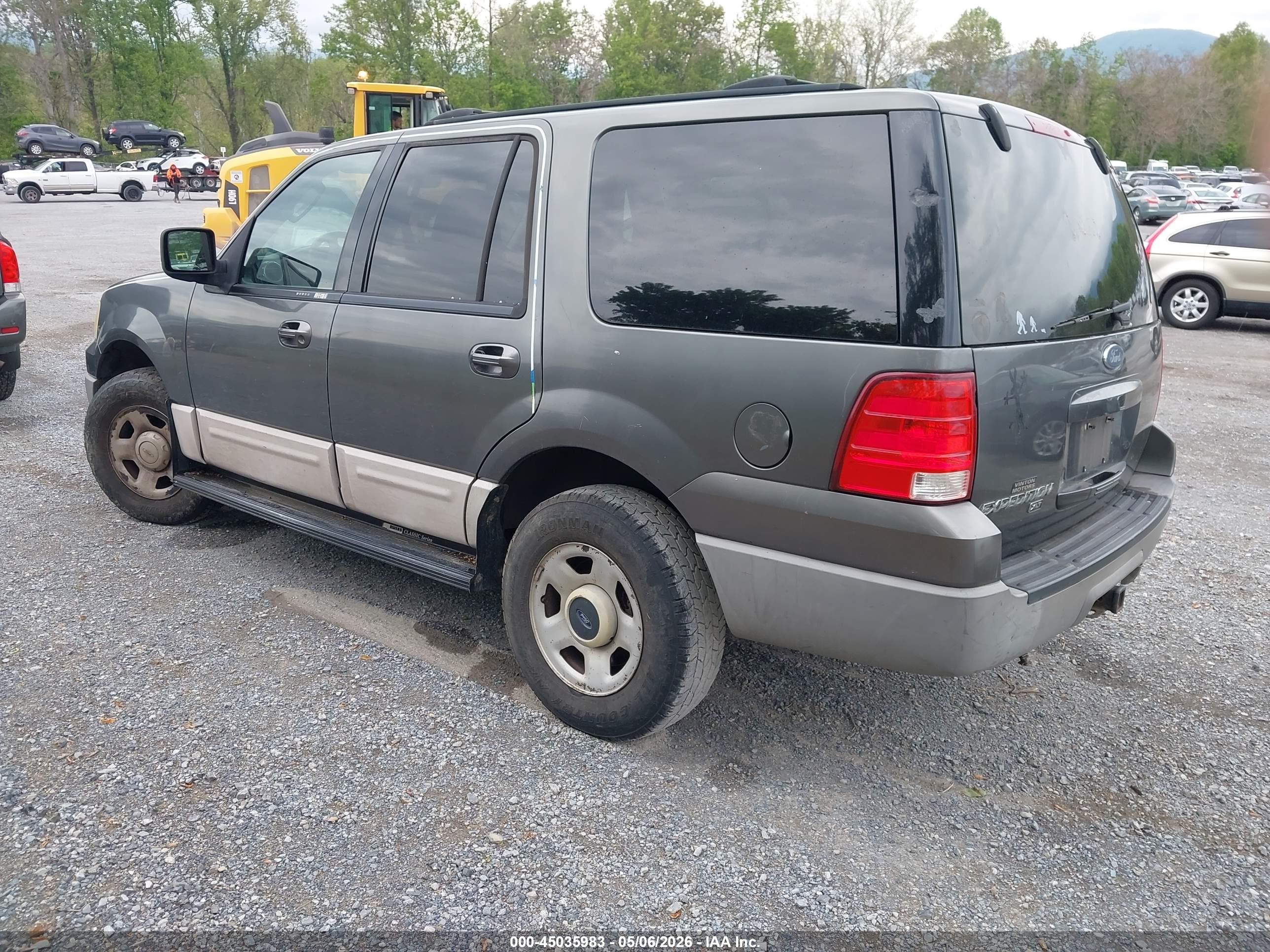 2003 Ford Expedition Xlt Black vin: 1FMPU16W83LC22885