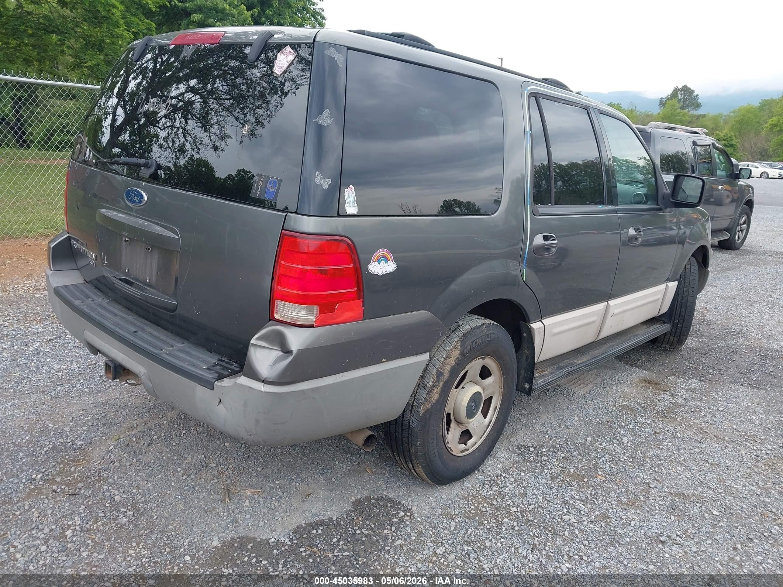 2003 Ford Expedition Xlt Black vin: 1FMPU16W83LC22885