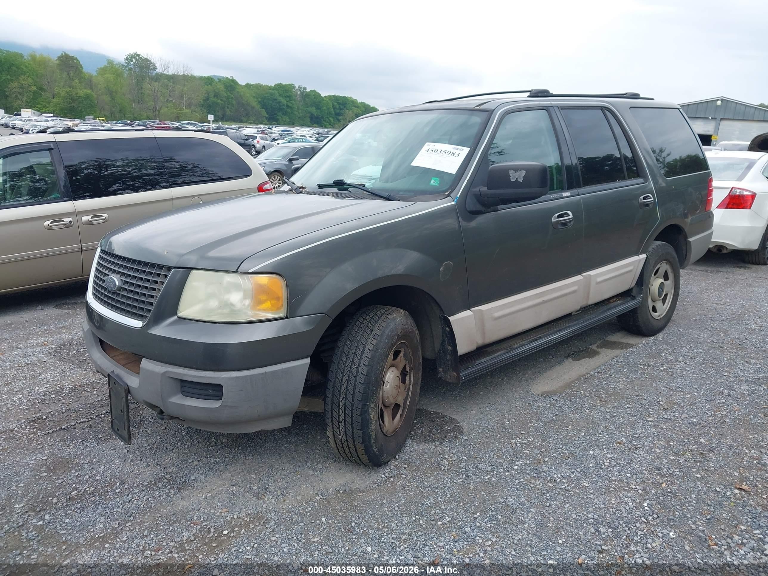 2003 Ford Expedition Xlt Black vin: 1FMPU16W83LC22885