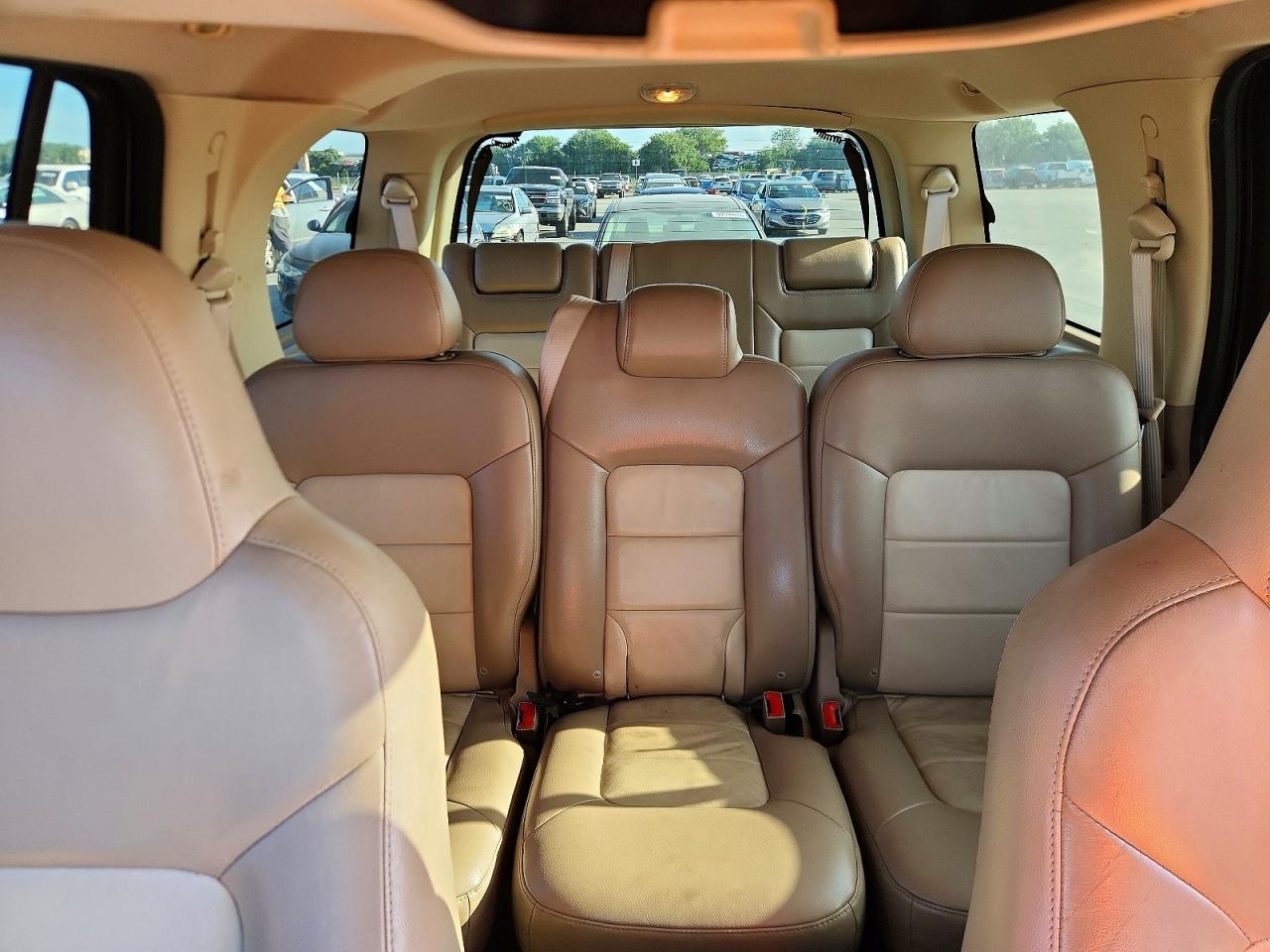 2005 Ford Expedition Eddie Bauer Gray vin: 1FMPU17505LA87796