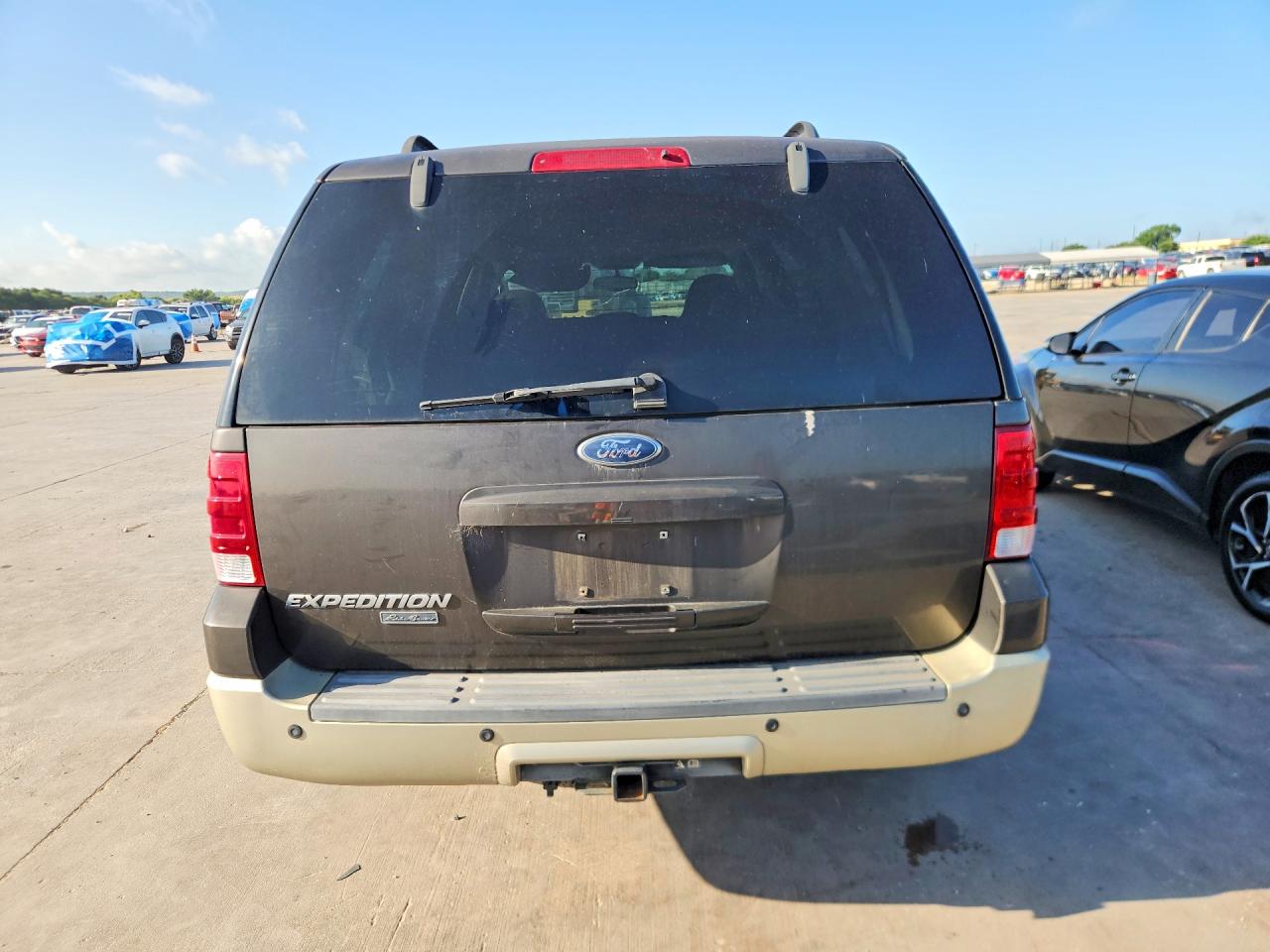 2005 Ford Expedition Eddie Bauer Gray vin: 1FMPU17505LA87796