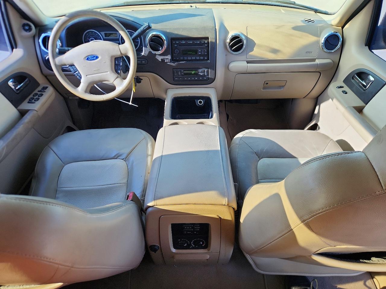 2005 Ford Expedition Eddie Bauer Gray vin: 1FMPU17505LA87796