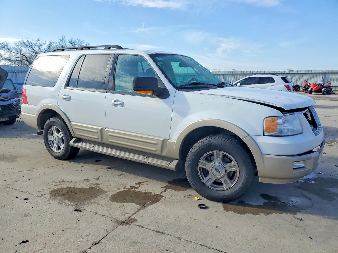 2006 Ford Expedition Eddie Bauer Белый vin: 1FMPU17536LA87762