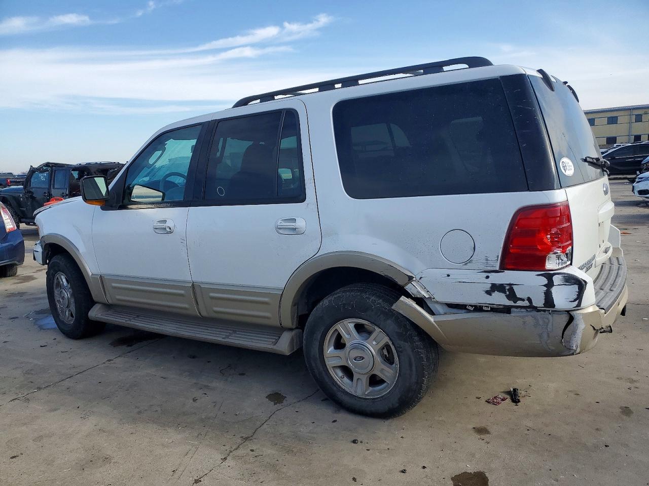 2006 Ford Expedition Eddie Bauer Белый vin: 1FMPU17536LA87762