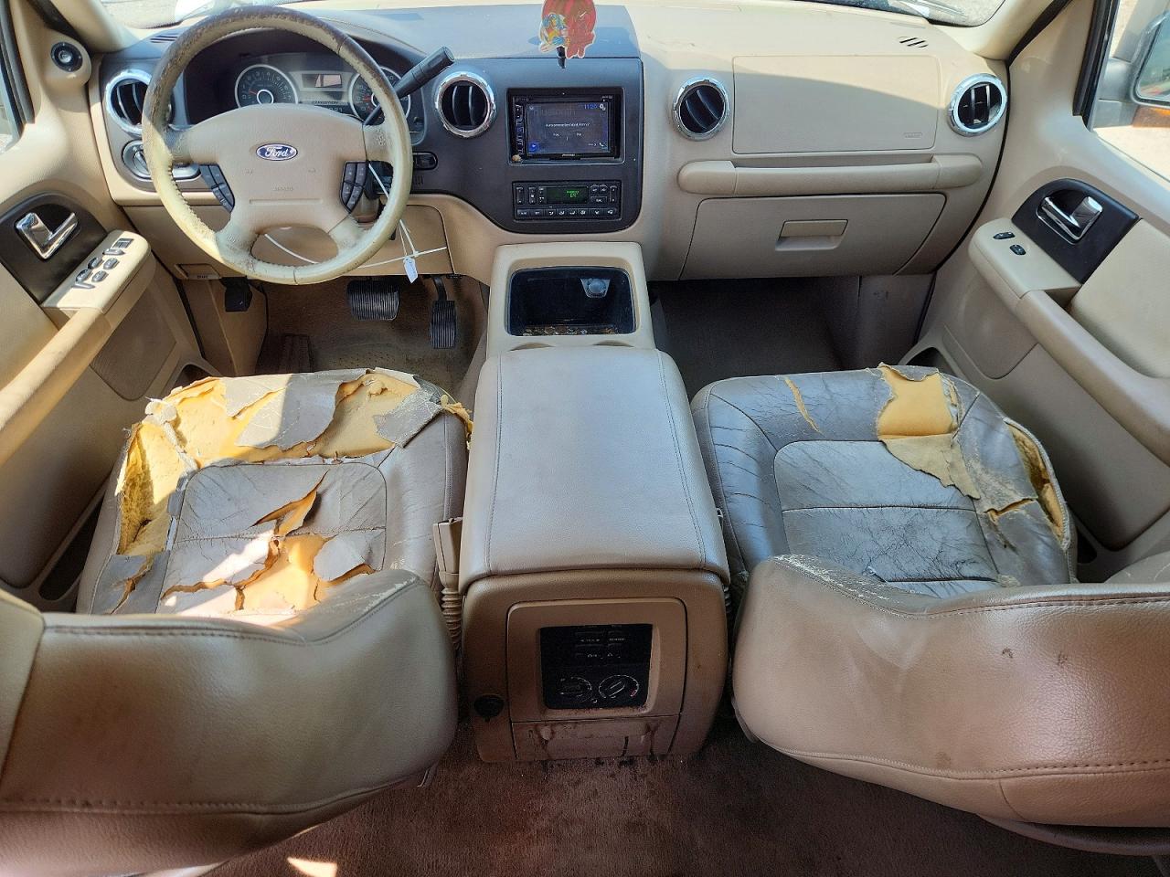 2006 Ford Expedition Eddie Bauer White vin: 1FMPU17556LB00222