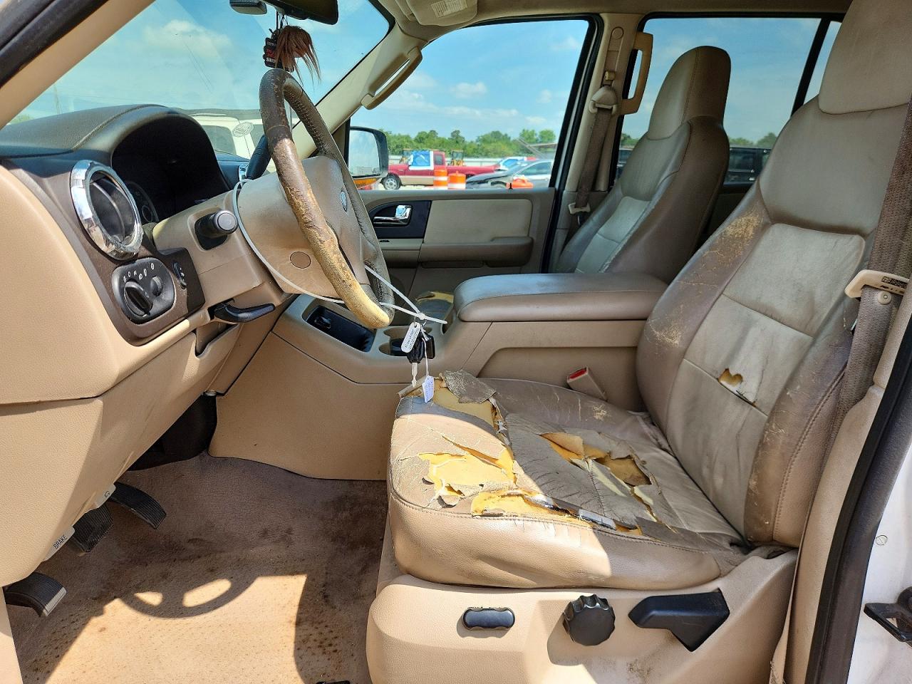 2006 Ford Expedition Eddie Bauer White vin: 1FMPU17556LB00222
