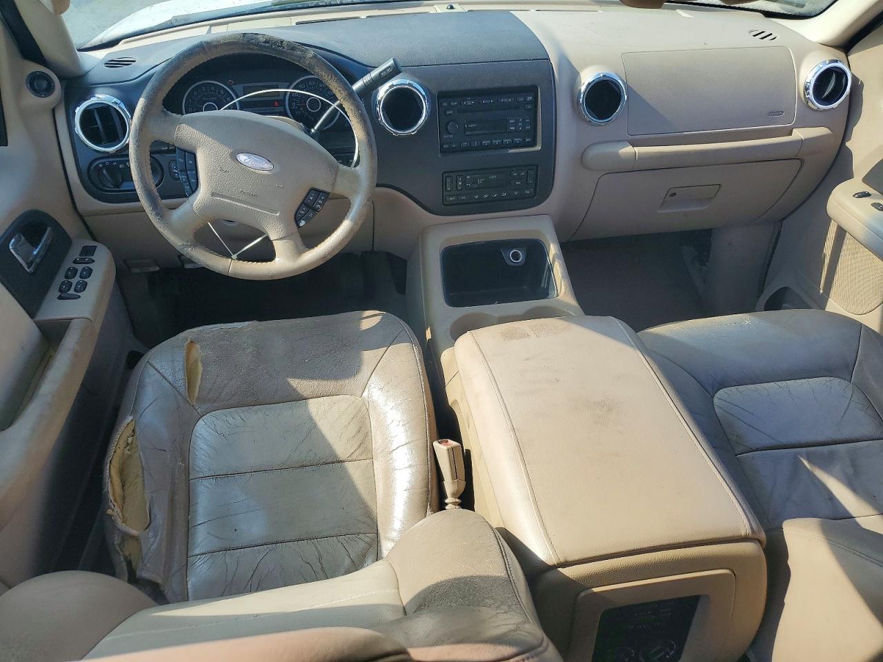 2005 Ford Expedition Eddie Bauer White vin: 1FMPU17585LA59924