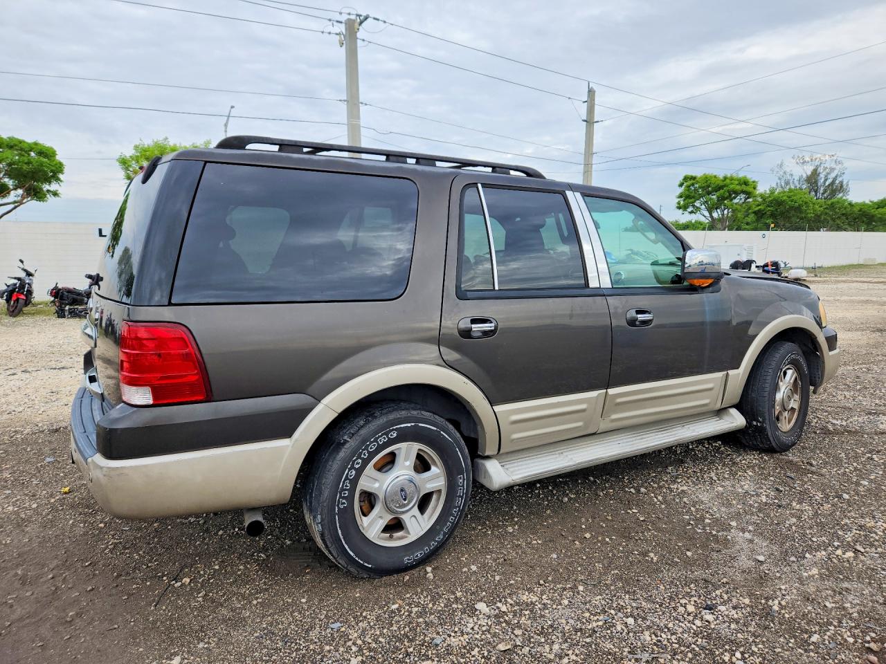 2006 Ford Expedition Eddie Bauer Brown vin: 1FMPU17596LA57018