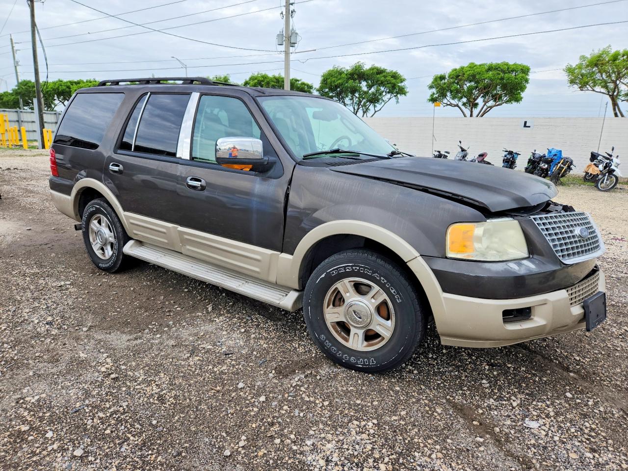 2006 Ford Expedition Eddie Bauer Brown vin: 1FMPU17596LA57018