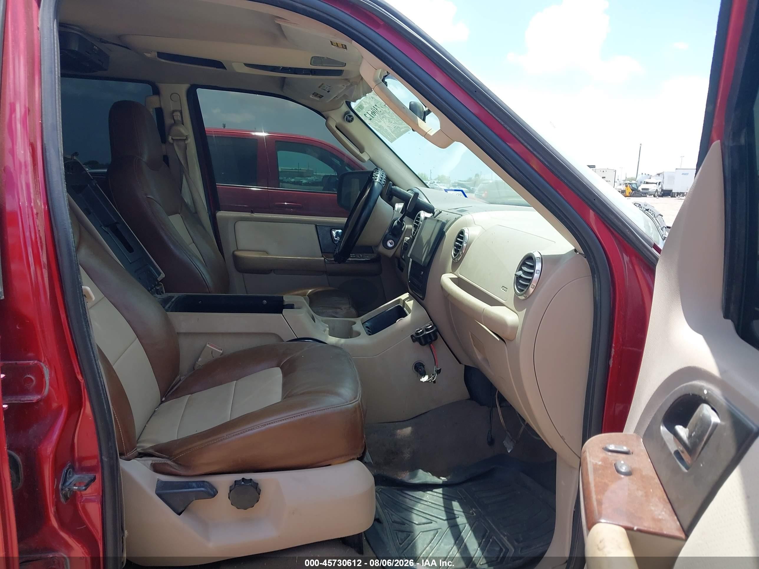 2004 Ford Expedition Eddie Bauer Red vin: 1FMPU17L04LA34643