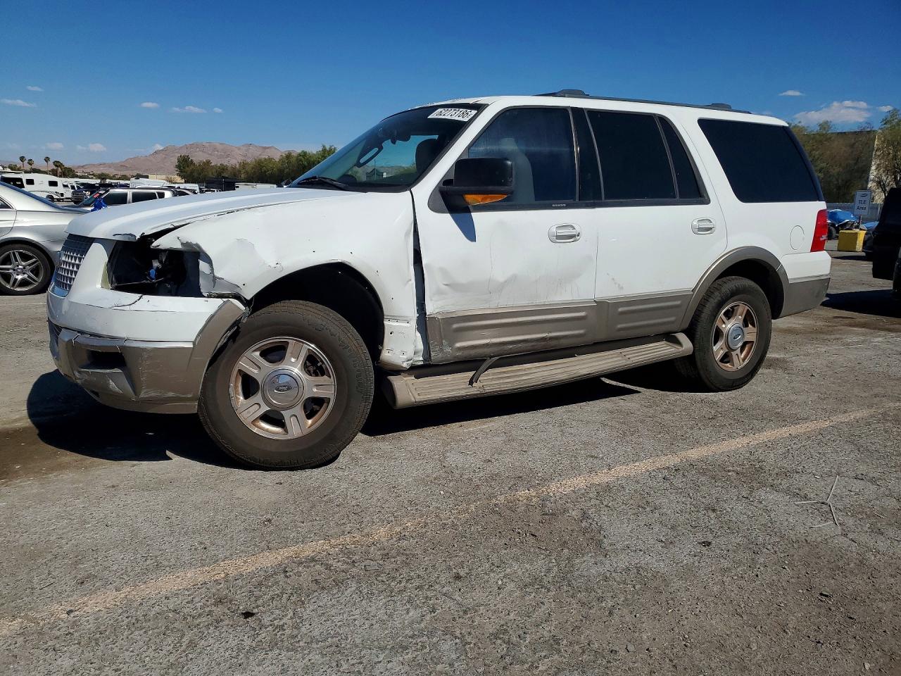 2004 Ford Expedition Eddie Bauer White vin: 1FMPU17L24LB18429
