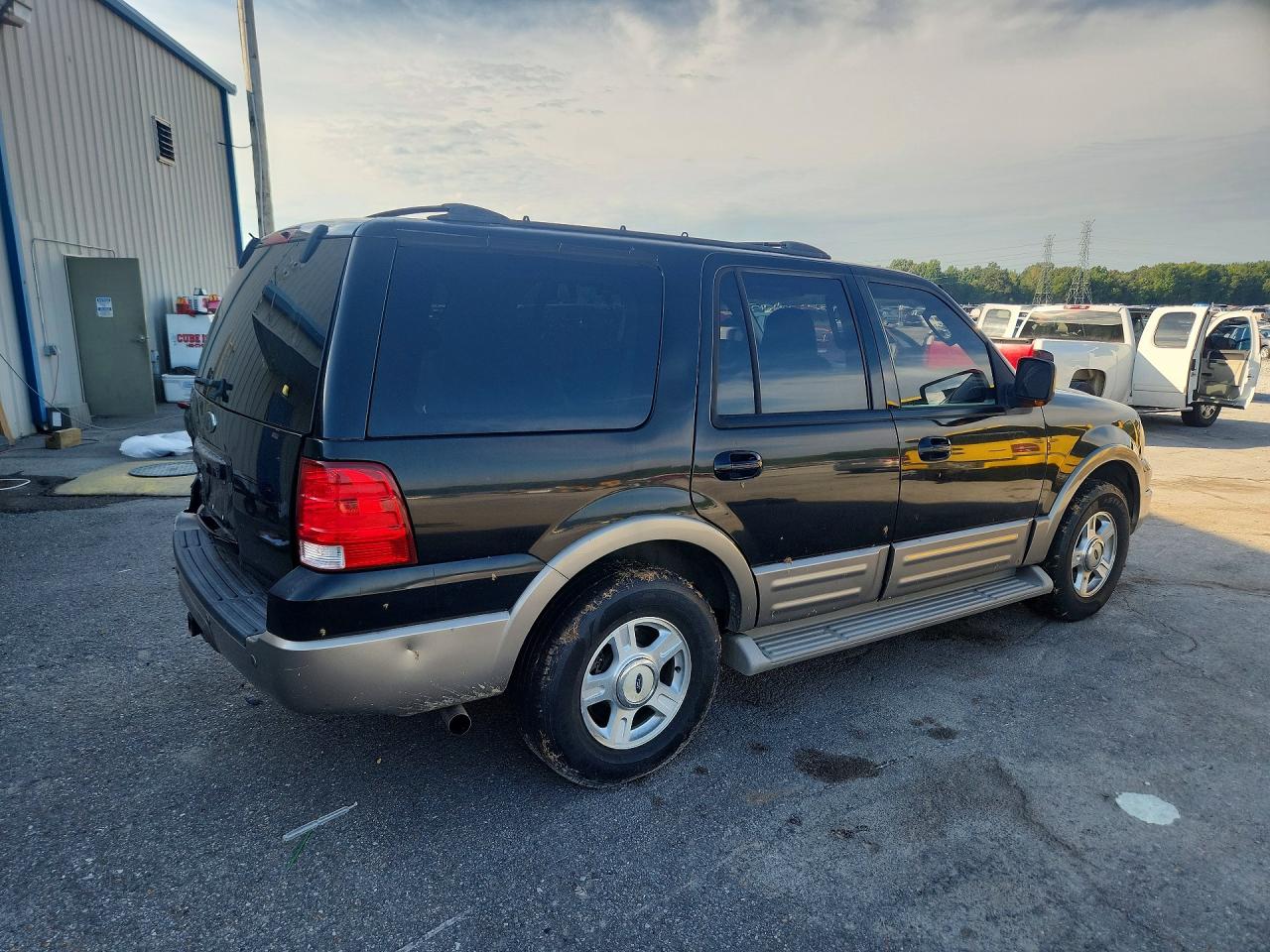 2003 Ford Expedition Eddie Bauer Black vin: 1FMPU17L33LC41476