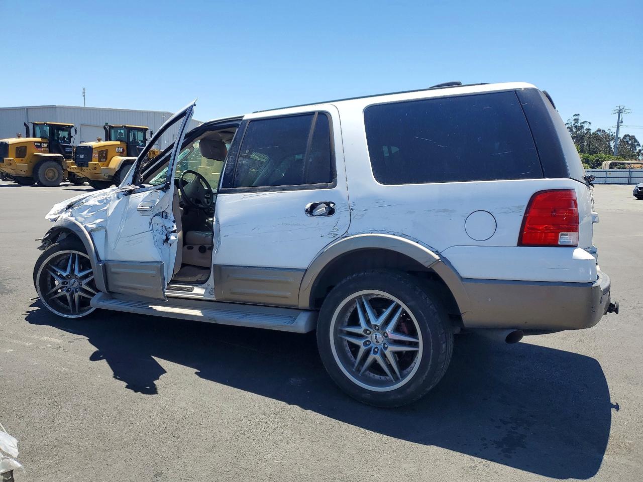 2004 Ford Expedition Eddie Bauer White vin: 1FMPU17L54LA97432