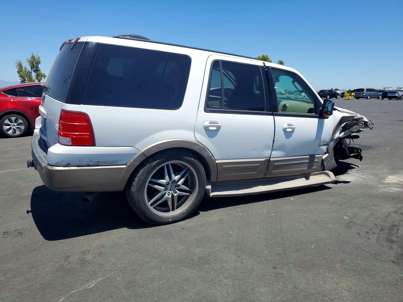 2004 Ford Expedition Eddie Bauer White vin: 1FMPU17L54LA97432