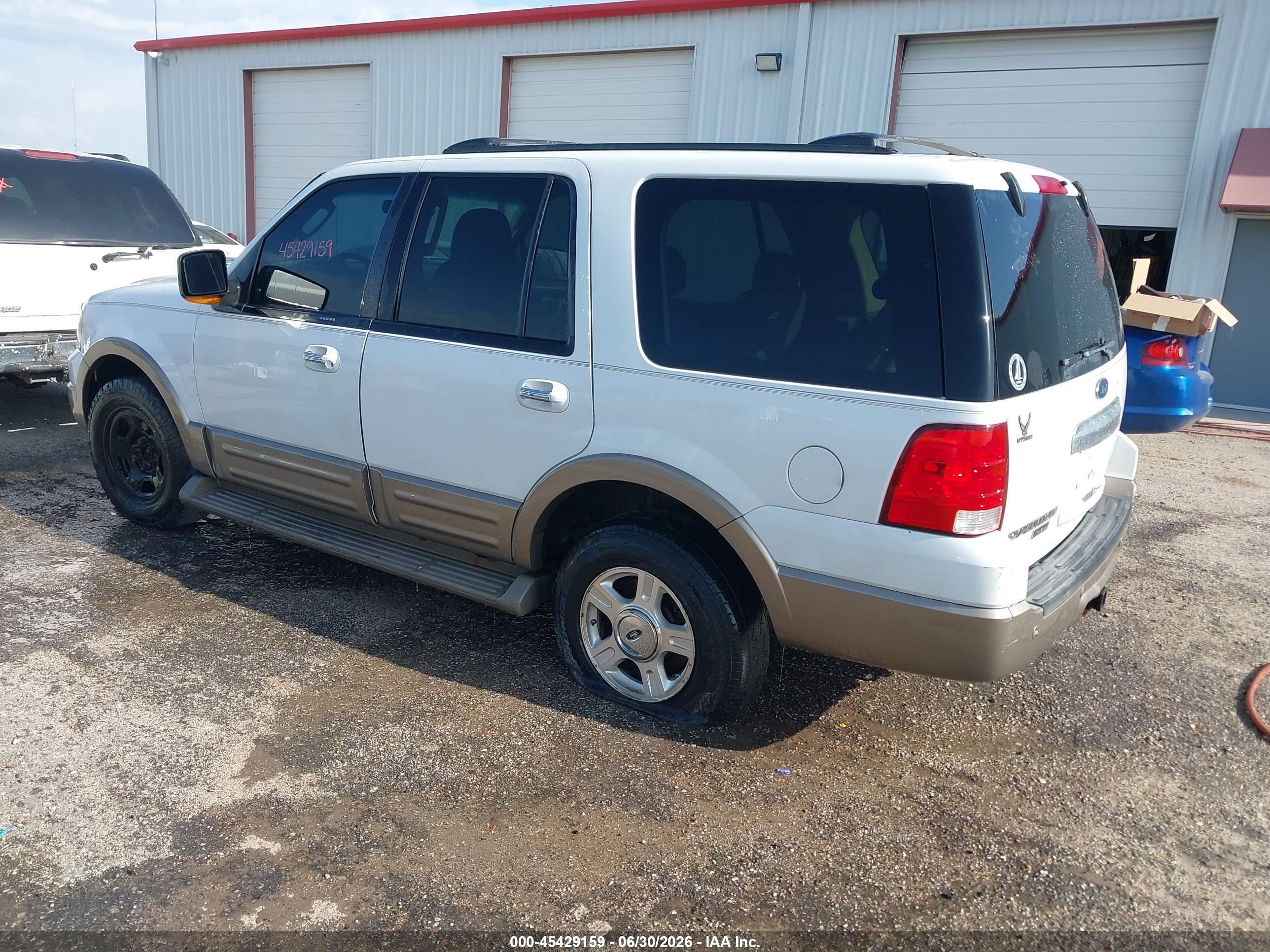 2004 Ford Expedition Eddie Bauer White vin: 1FMPU17L64LA75441
