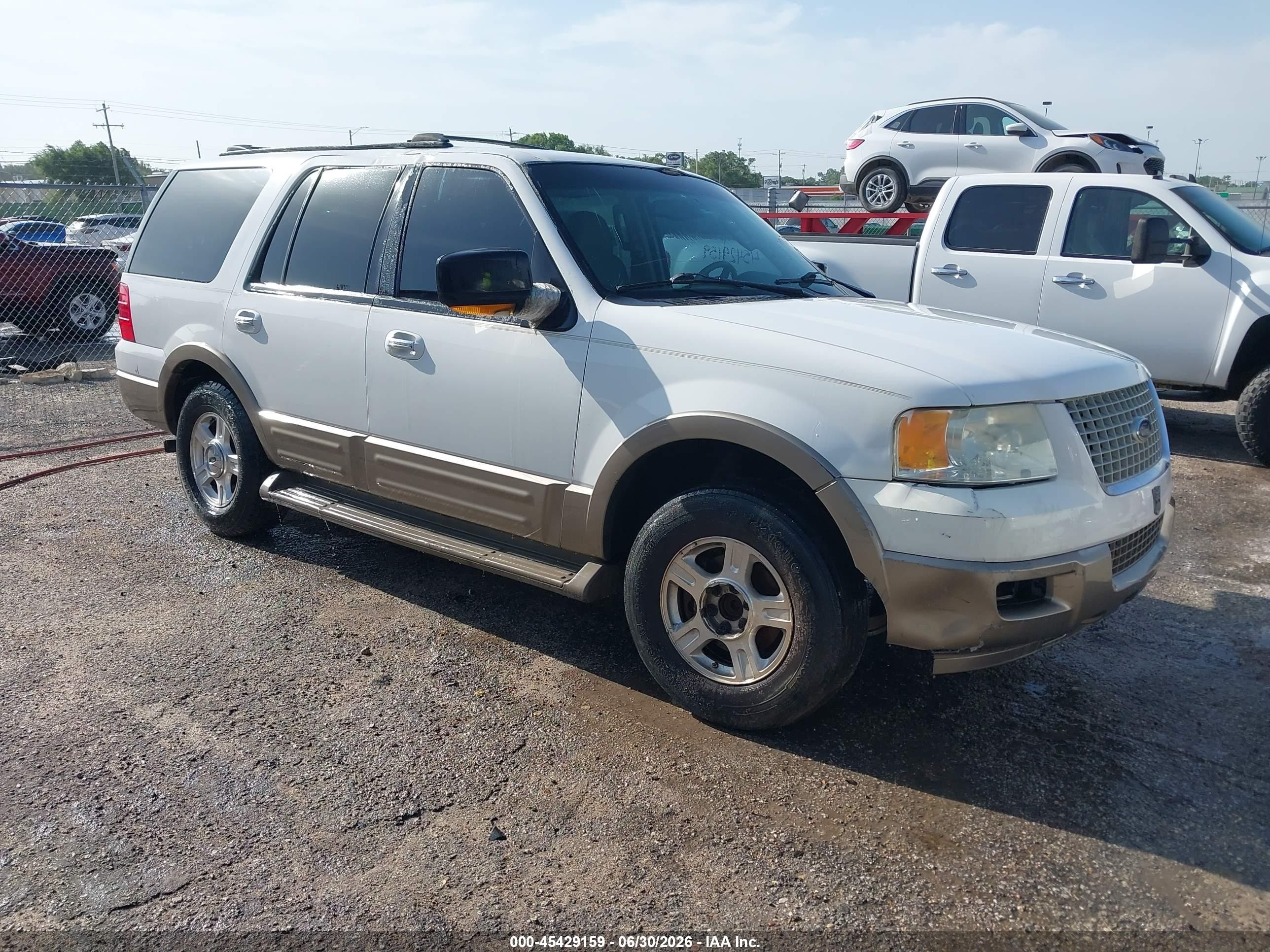 2004 Ford Expedition Eddie Bauer White vin: 1FMPU17L64LA75441