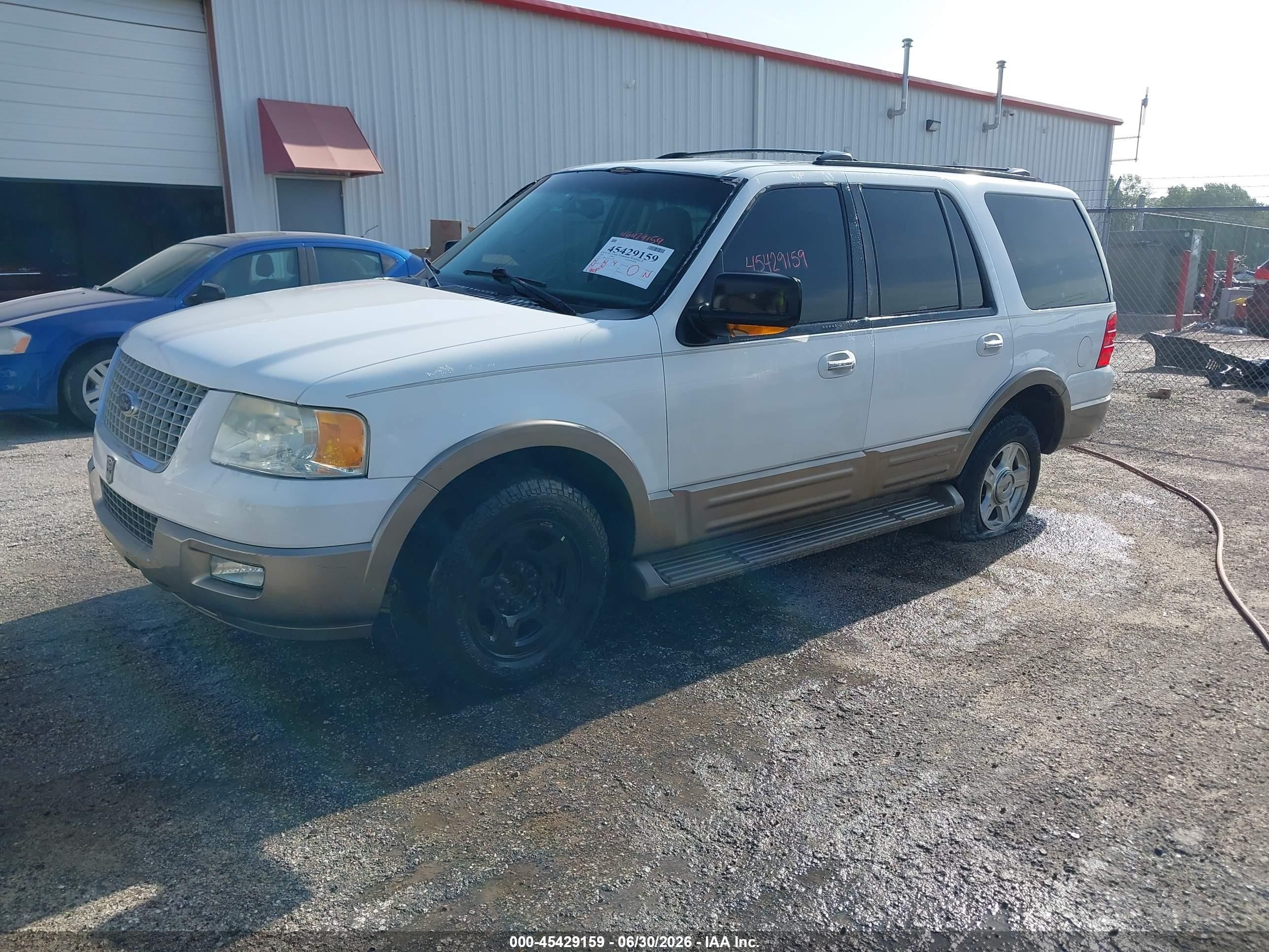 2004 Ford Expedition Eddie Bauer White vin: 1FMPU17L64LA75441