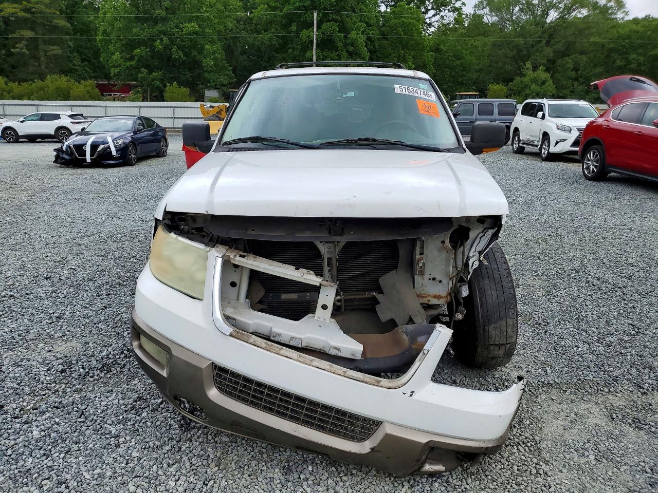 2004 Ford Expedition Eddie Bauer White vin: 1FMPU17L94LB09744
