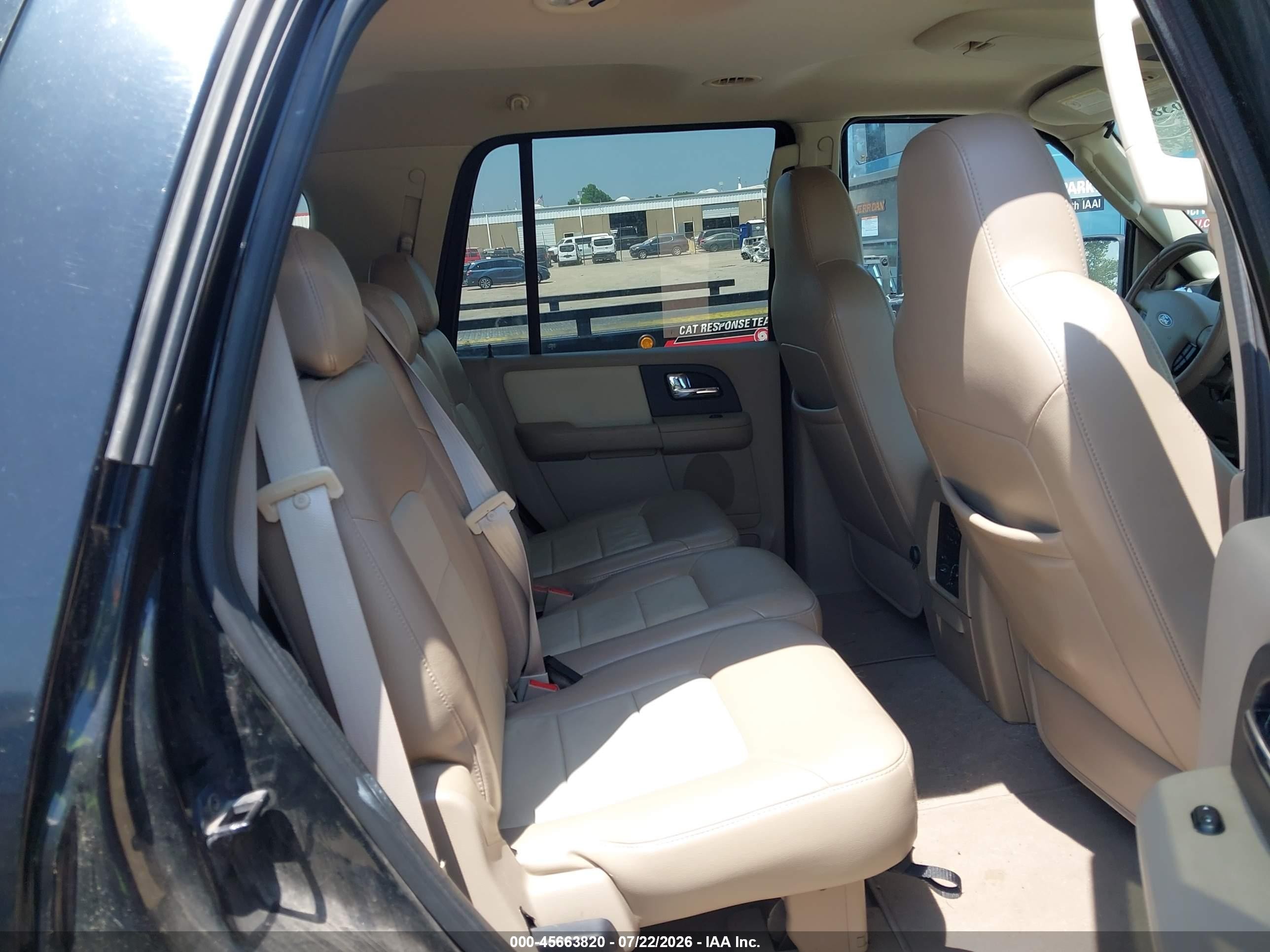 2005 Ford Expedition Eddie Bauer/king Ranch Tan vin: 1FMPU18545LA69476