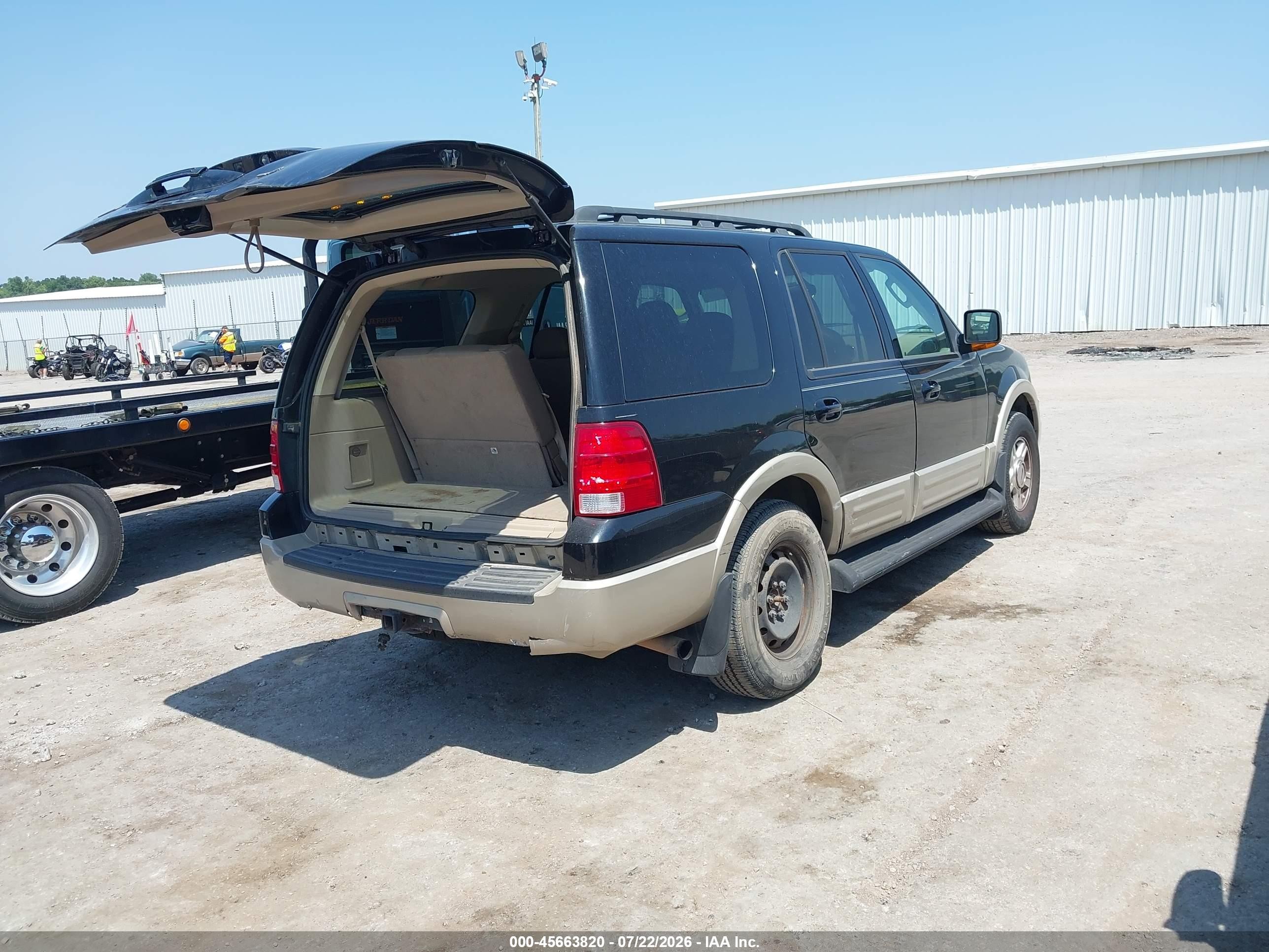 2005 Ford Expedition Eddie Bauer/king Ranch Tan vin: 1FMPU18545LA69476