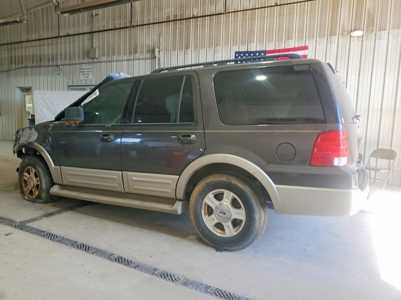 2005 Ford Expedition Eddie Bauer Gray vin: 1FMPU185X5LB00083