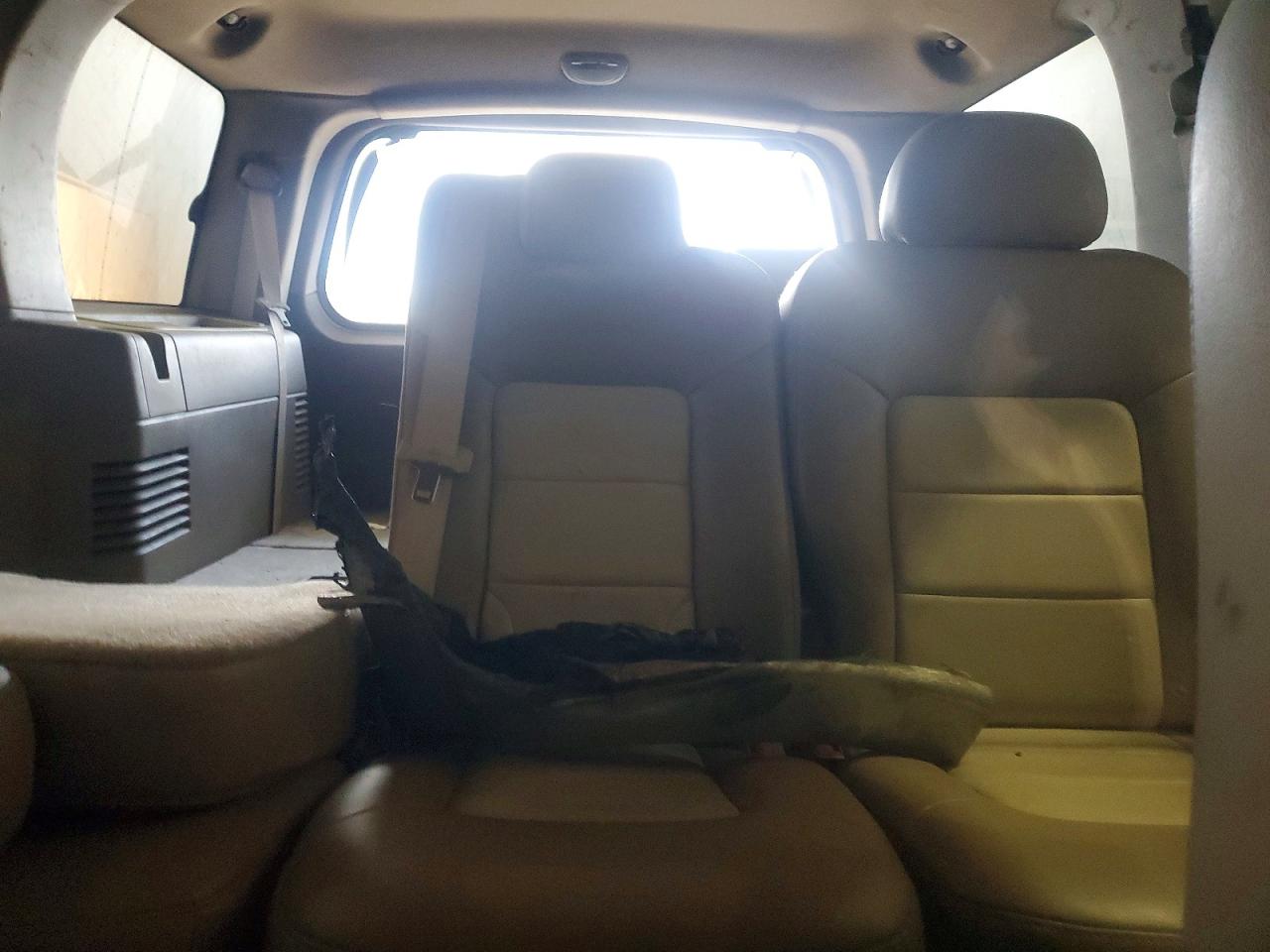 2005 Ford Expedition Eddie Bauer Gray vin: 1FMPU185X5LB00083