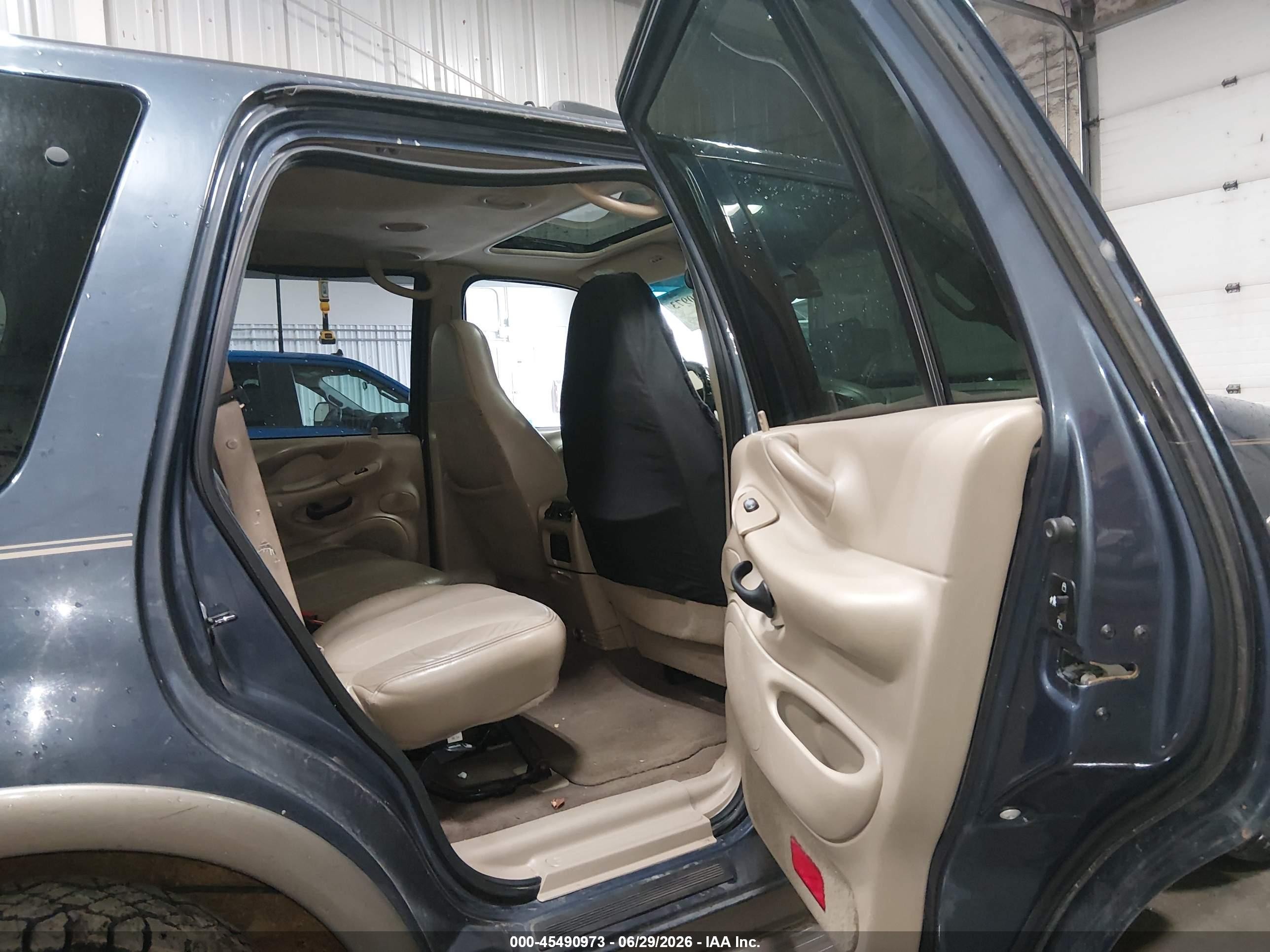 2001 Ford Expedition Eddie Bauer Blue vin: 1FMPU18L11LB19047