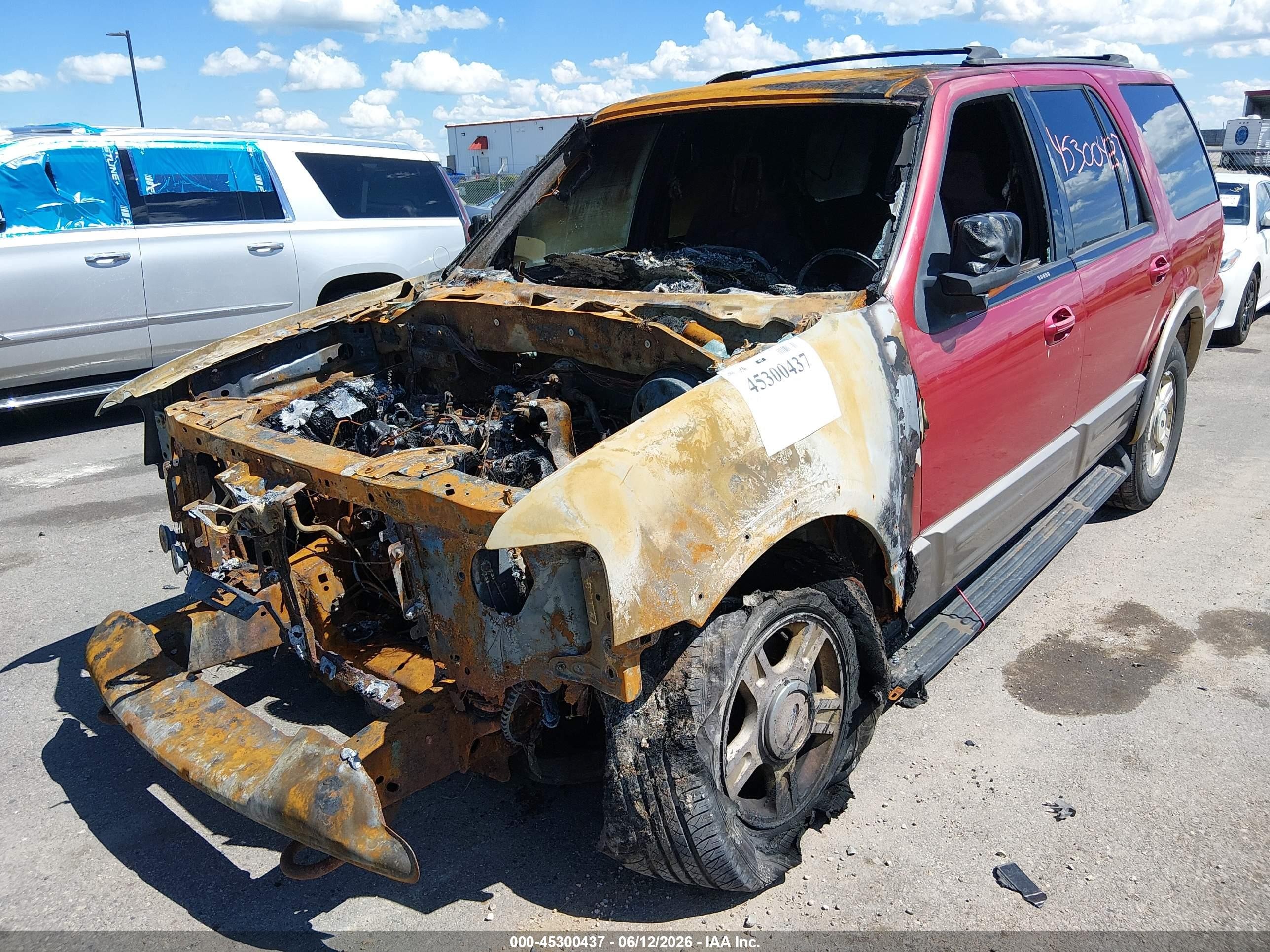 2003 Ford Expedition Eddie Bauer Red vin: 1FMPU18L13LA03365