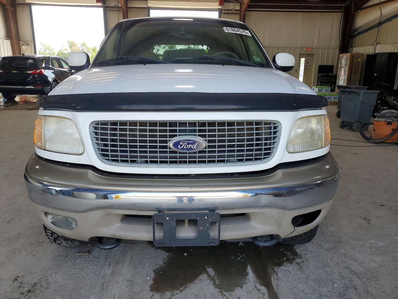 2000 Ford Expedition Eddie Bauer White vin: 1FMPU18L1YLC35746