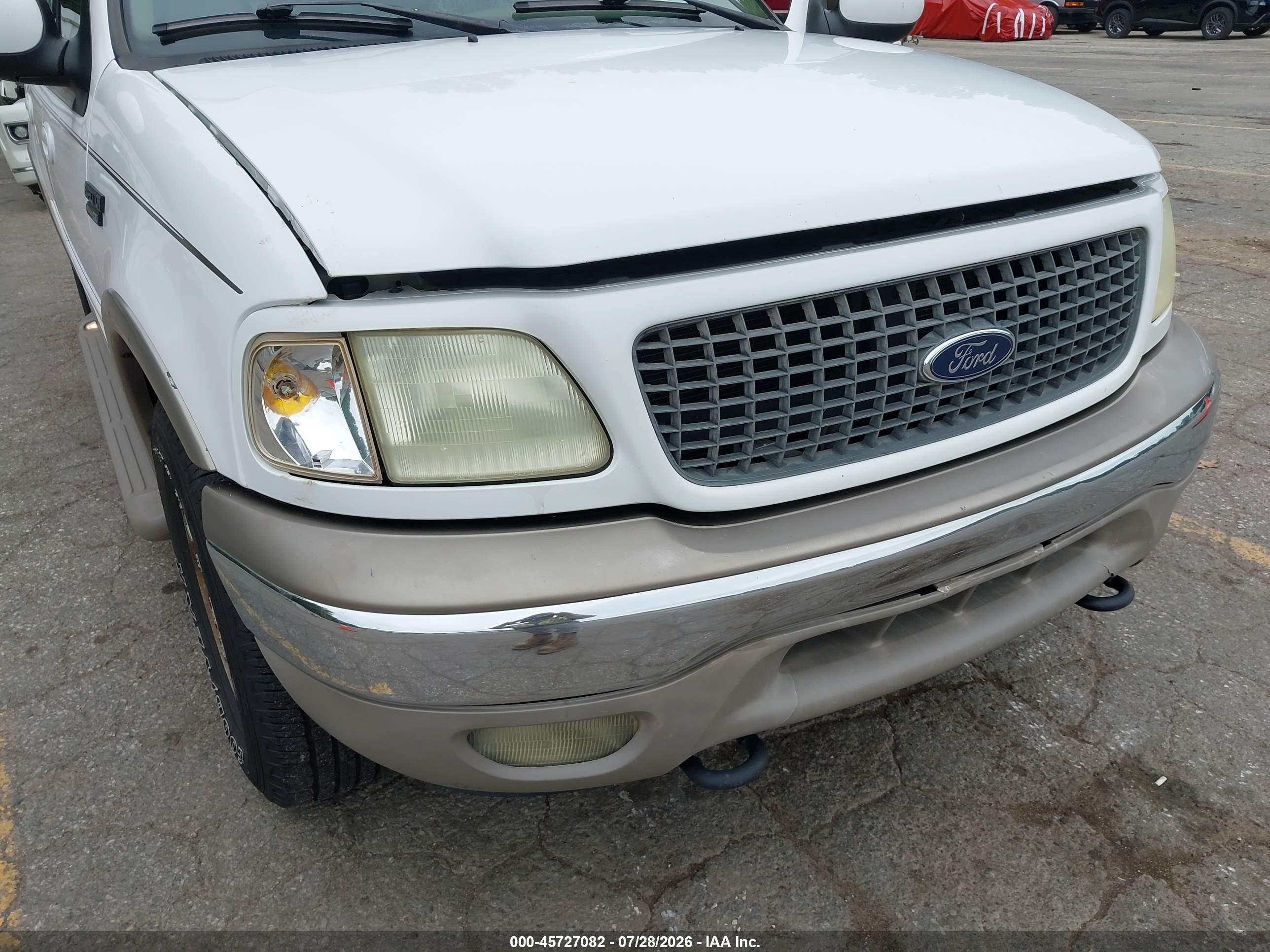 2002 Ford Expedition Eddie Bauer White vin: 1FMPU18L22LA23204
