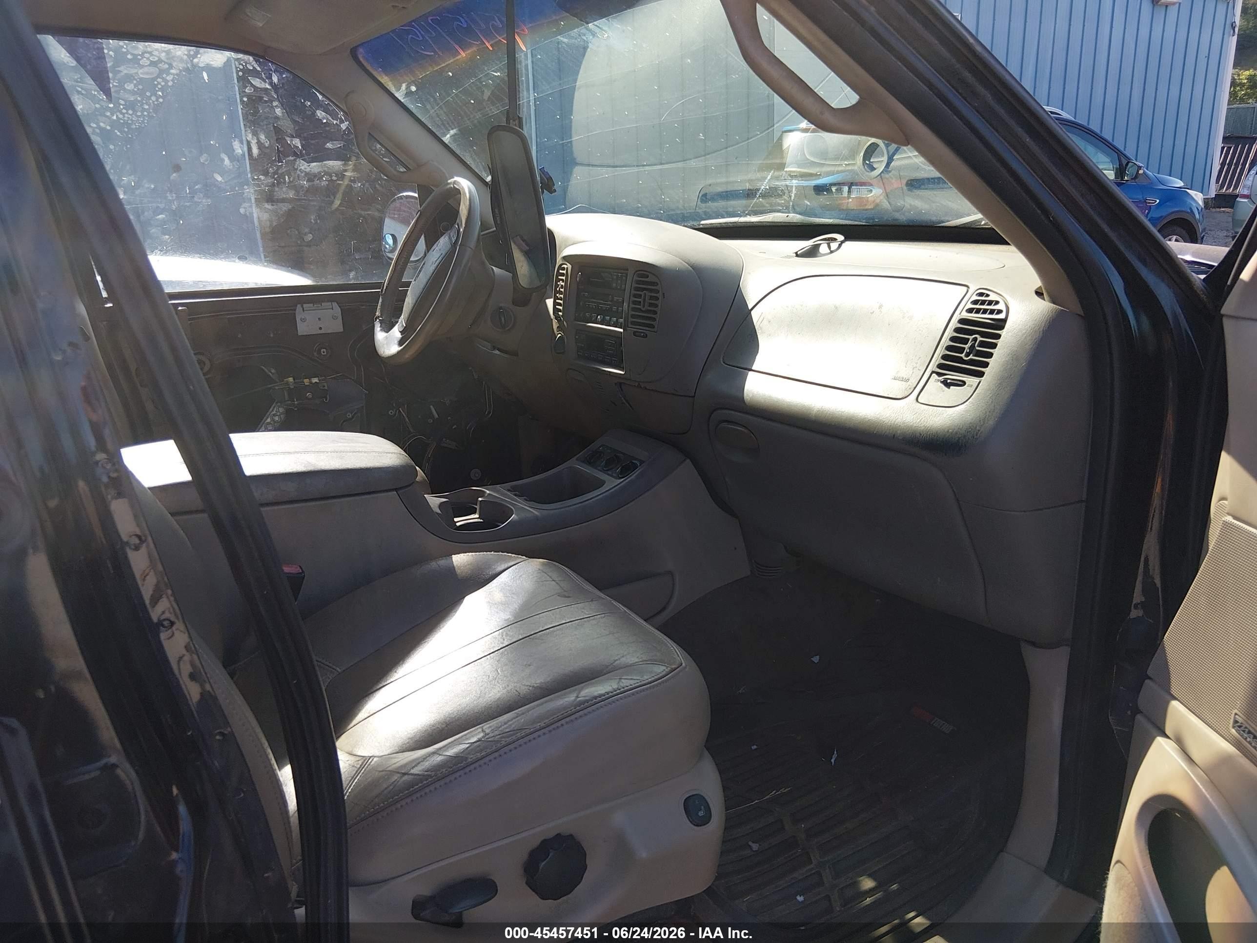 2002 Ford Expedition Eddie Bauer Black vin: 1FMPU18L22LA71379