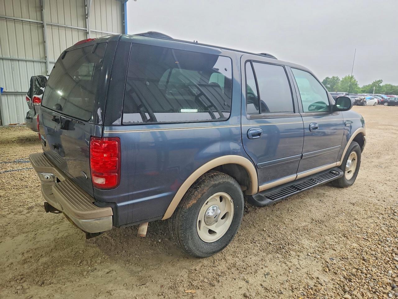 1999 Ford Expedition Blue vin: 1FMPU18L3XLA81779