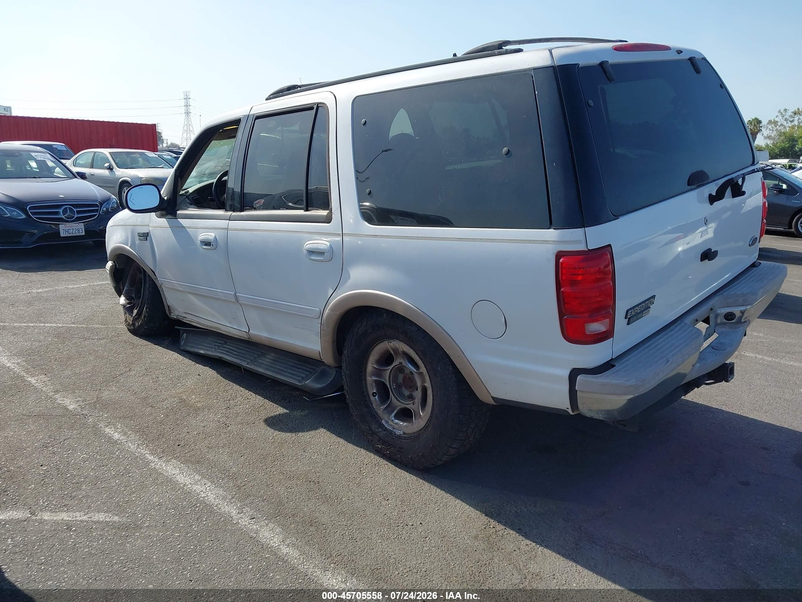 1999 Ford Expedition Eddie Bauer/xlt White vin: 1FMPU18L3XLB38417