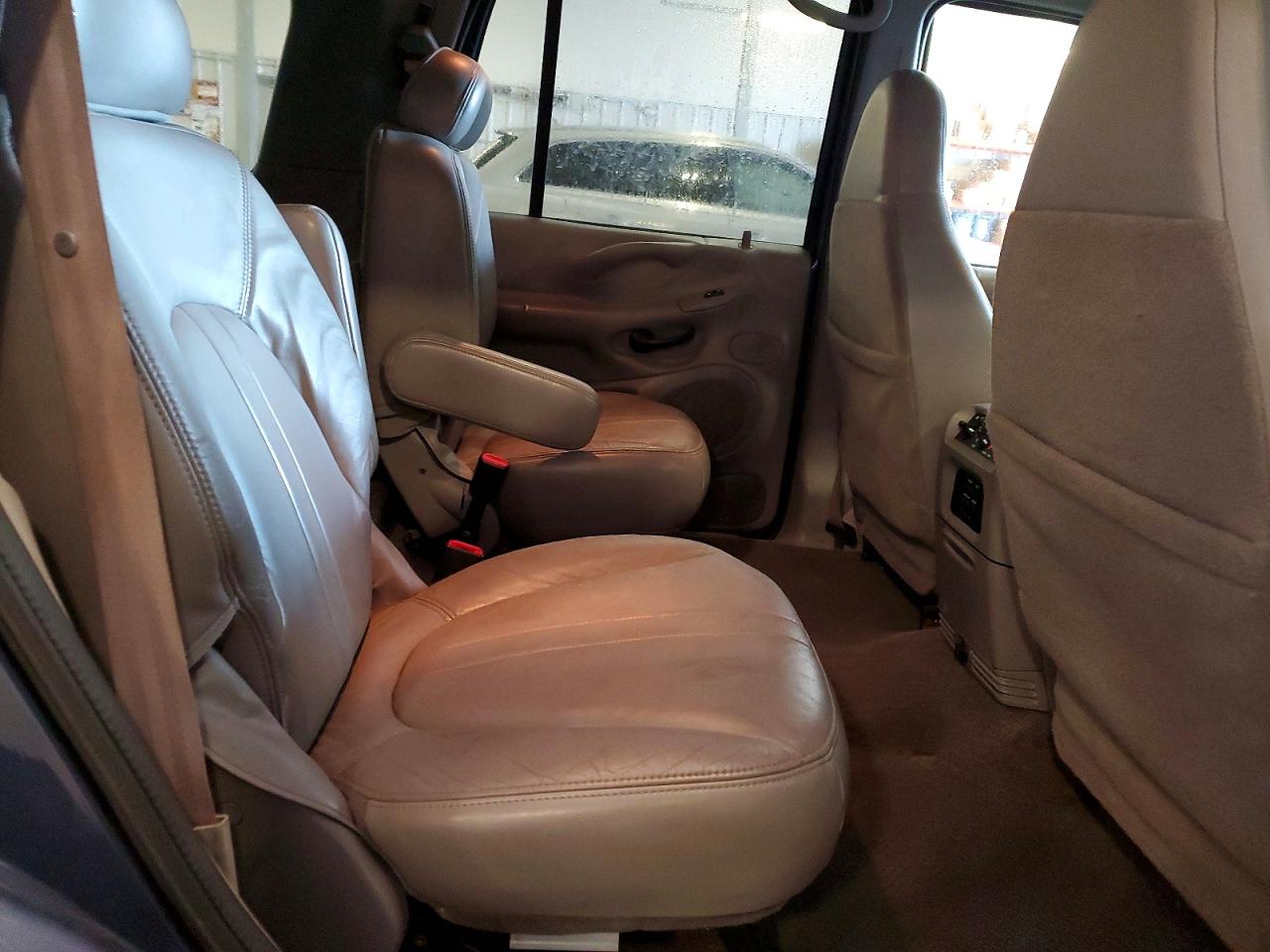 2002 Ford Expedition Eddie Bauer Blue vin: 1FMPU18L42LA06226