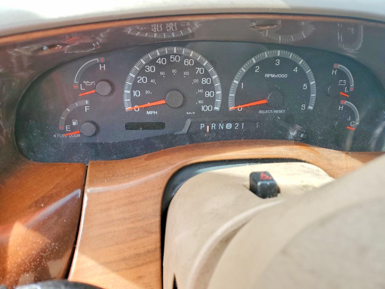 1999 Ford Expedition Maroon vin: 1FMPU18L4XLB72575