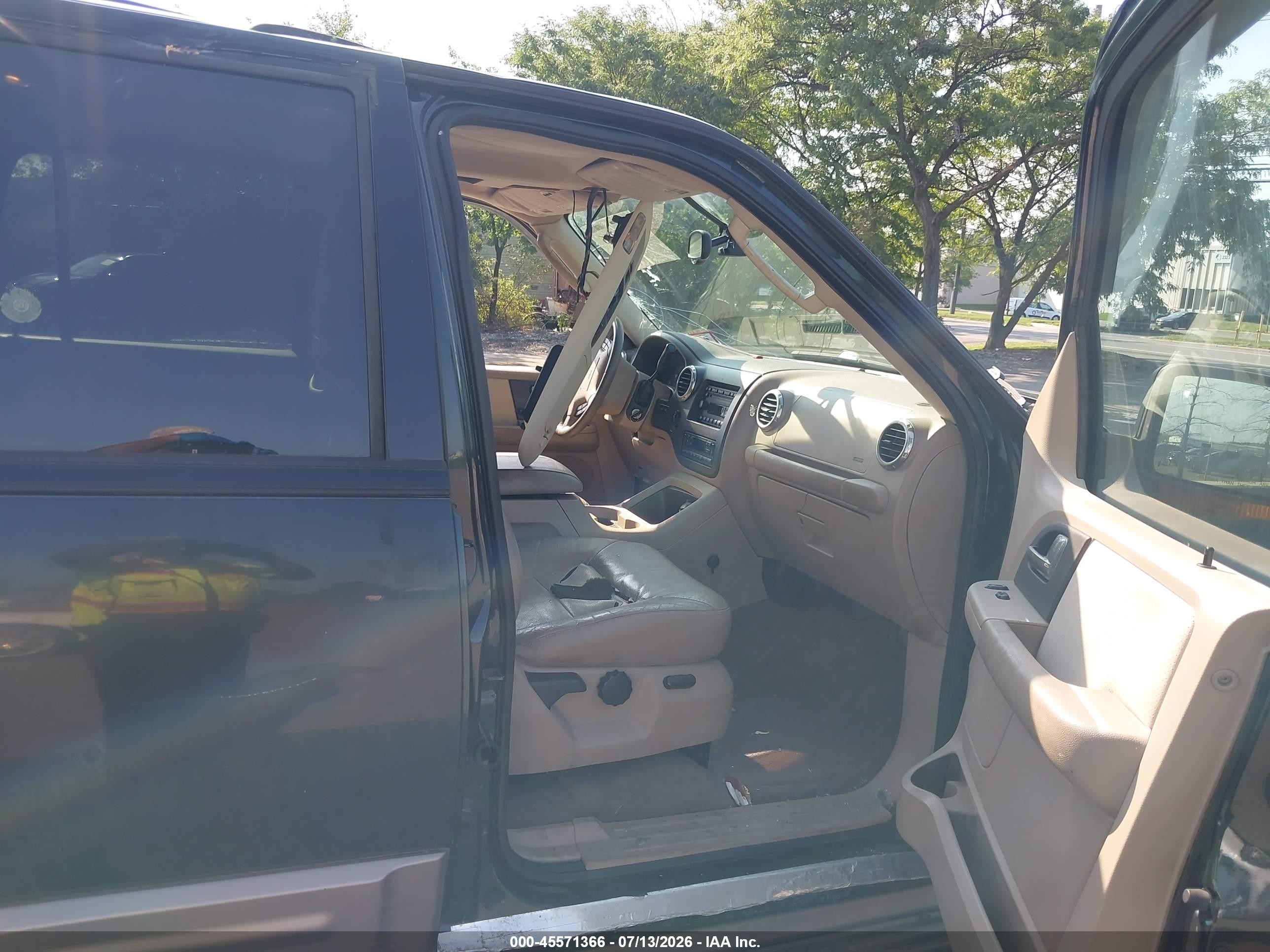 2004 Ford Expedition Eddie Bauer Green vin: 1FMPU18L54LA54854