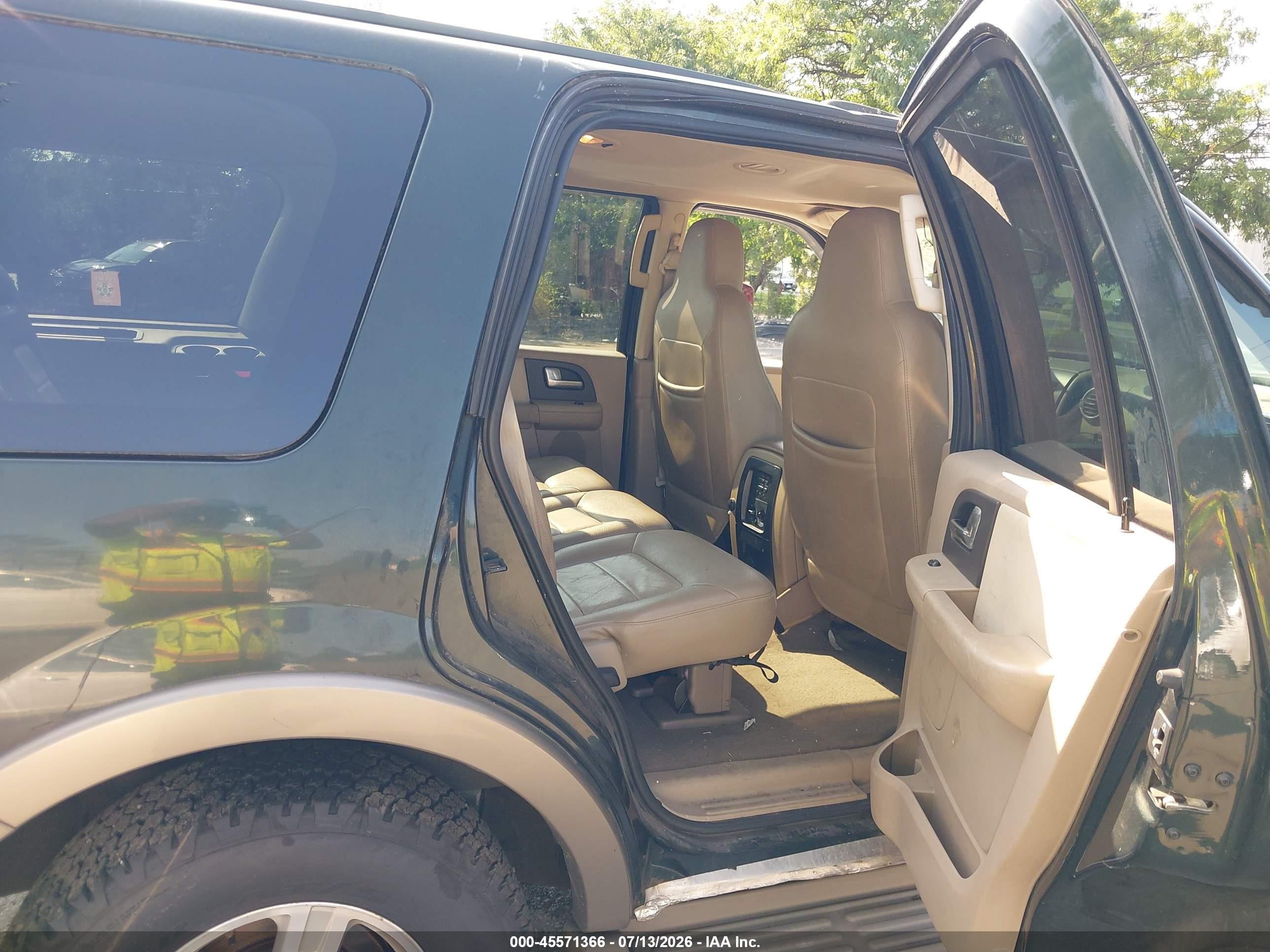 2004 Ford Expedition Eddie Bauer Green vin: 1FMPU18L54LA54854