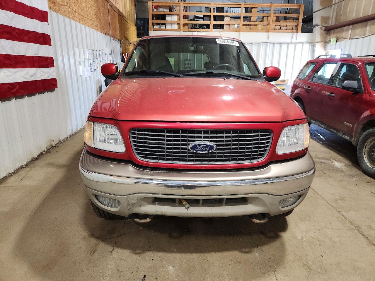 2002 Ford Expedition Eddie Bauer Red vin: 1FMPU18L62LA00184