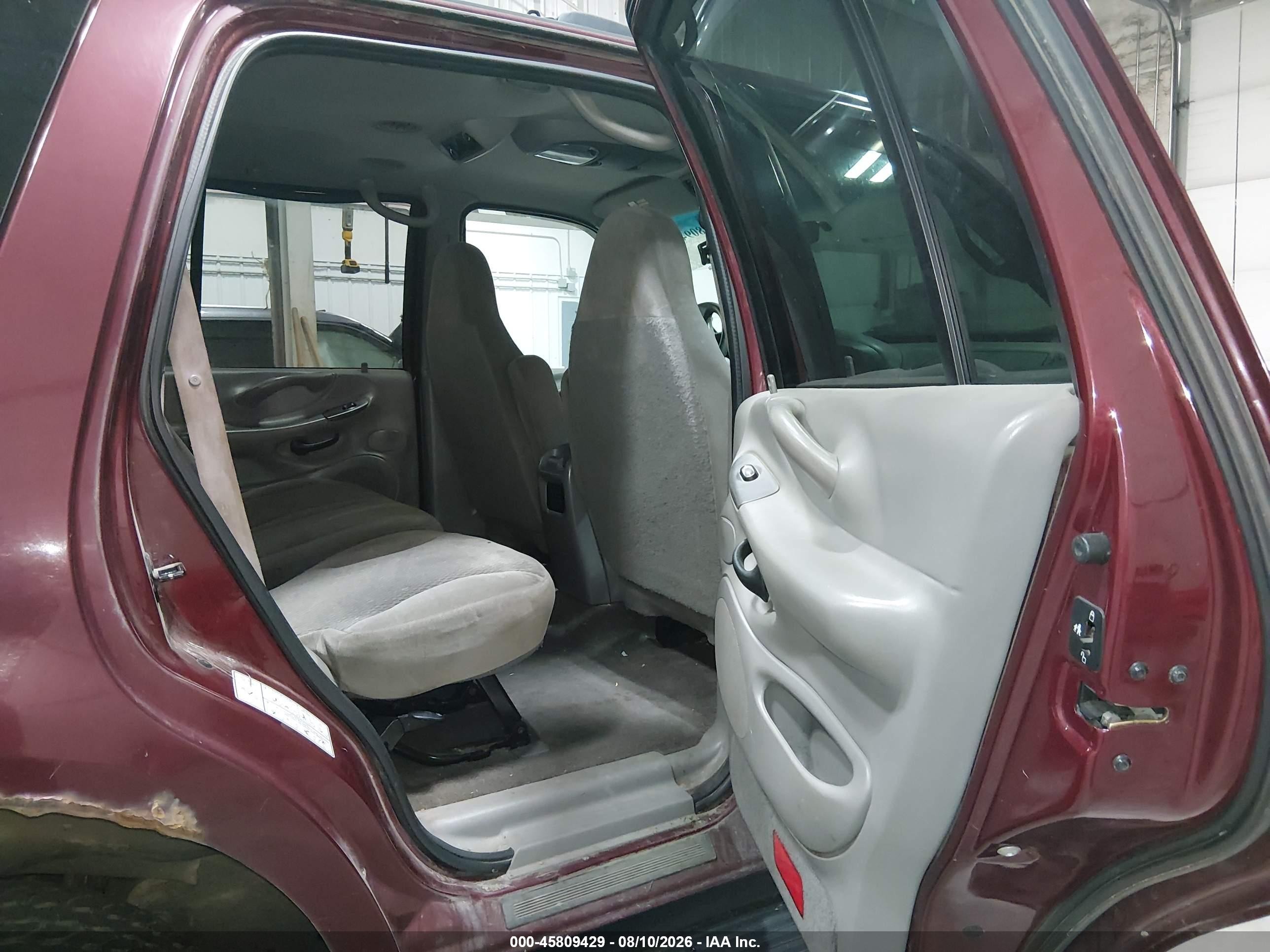 1999 Ford Expedition   Темно-бордовый vin: 1FMPU18L6XLC27558