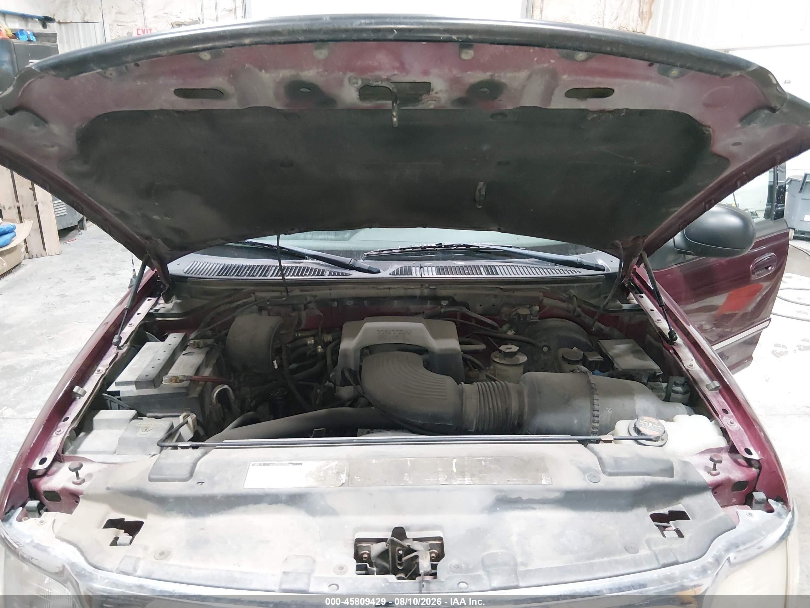 1999 Ford Expedition   Темно-бордовый vin: 1FMPU18L6XLC27558