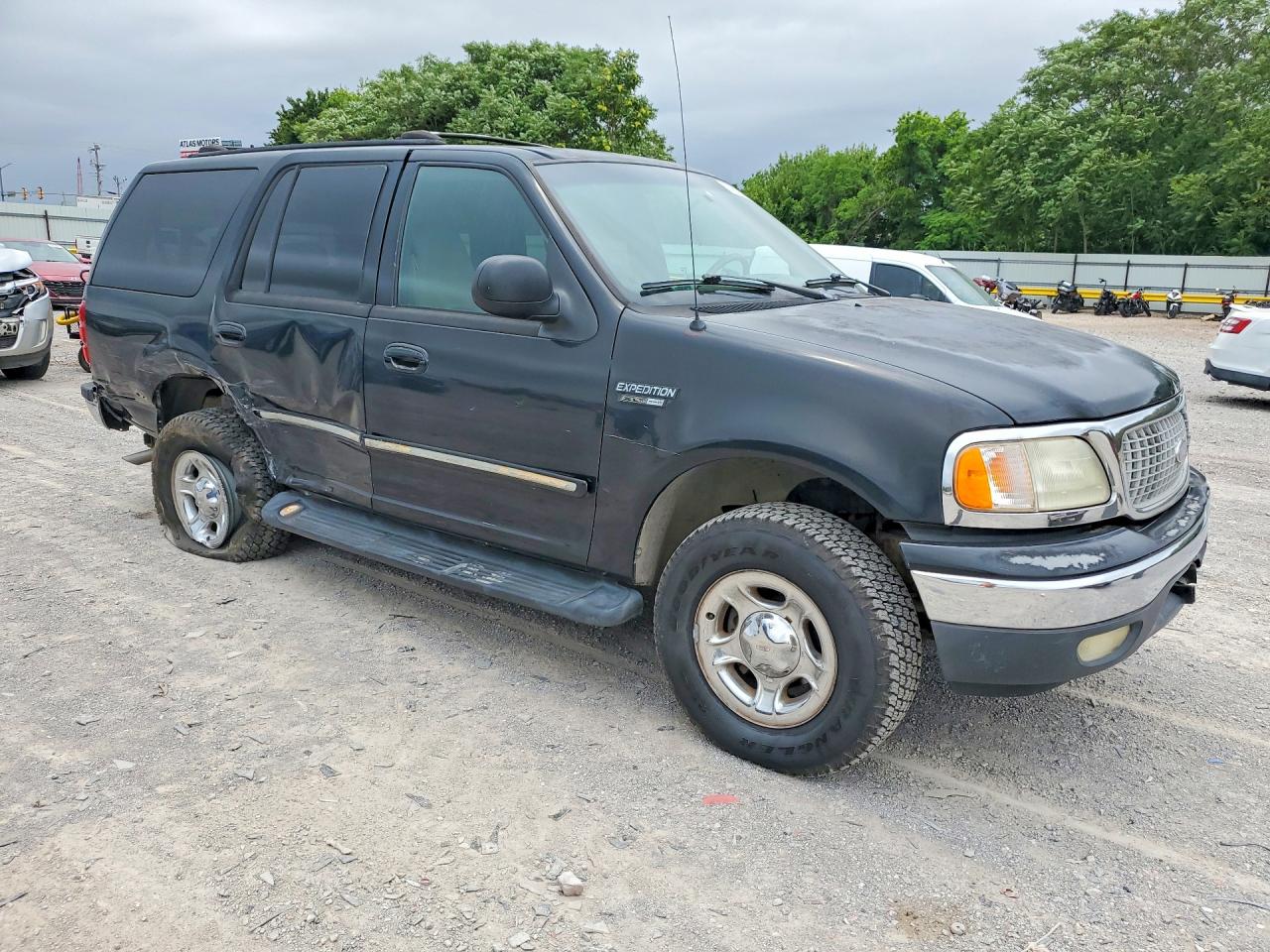 1999 Ford Expedition Xlt 119" Black vin: 1FMPU18L7XLA98147