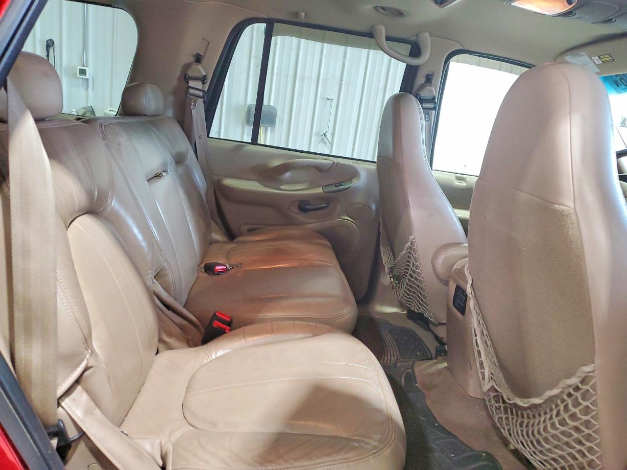 1999 Ford Expedition Burgundy vin: 1FMPU18L7XLB42339