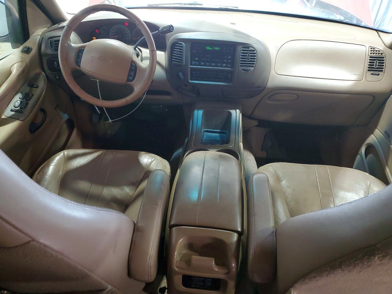 1999 Ford Expedition Burgundy vin: 1FMPU18L7XLB42339