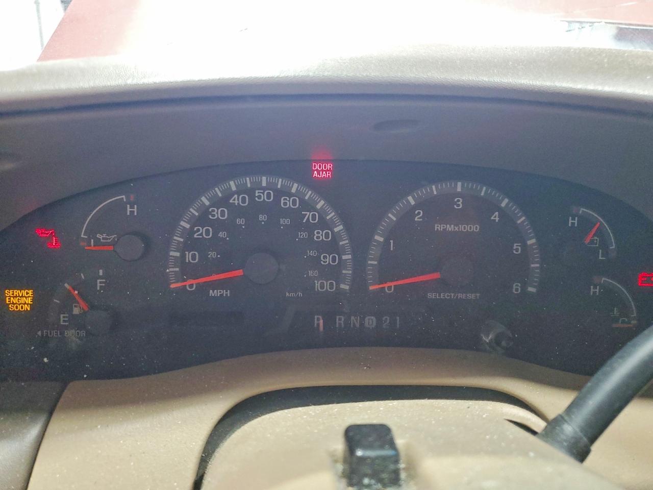 1999 Ford Expedition Burgundy vin: 1FMPU18L7XLB42339